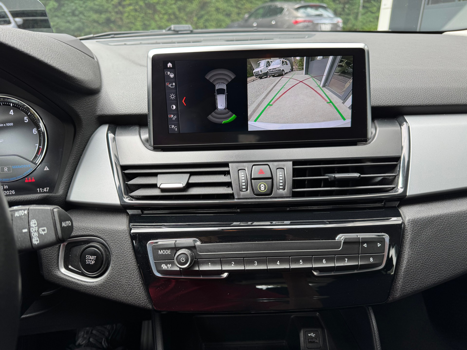 BMW 225xe iPerformance Active Tourer Steptronic-image-10