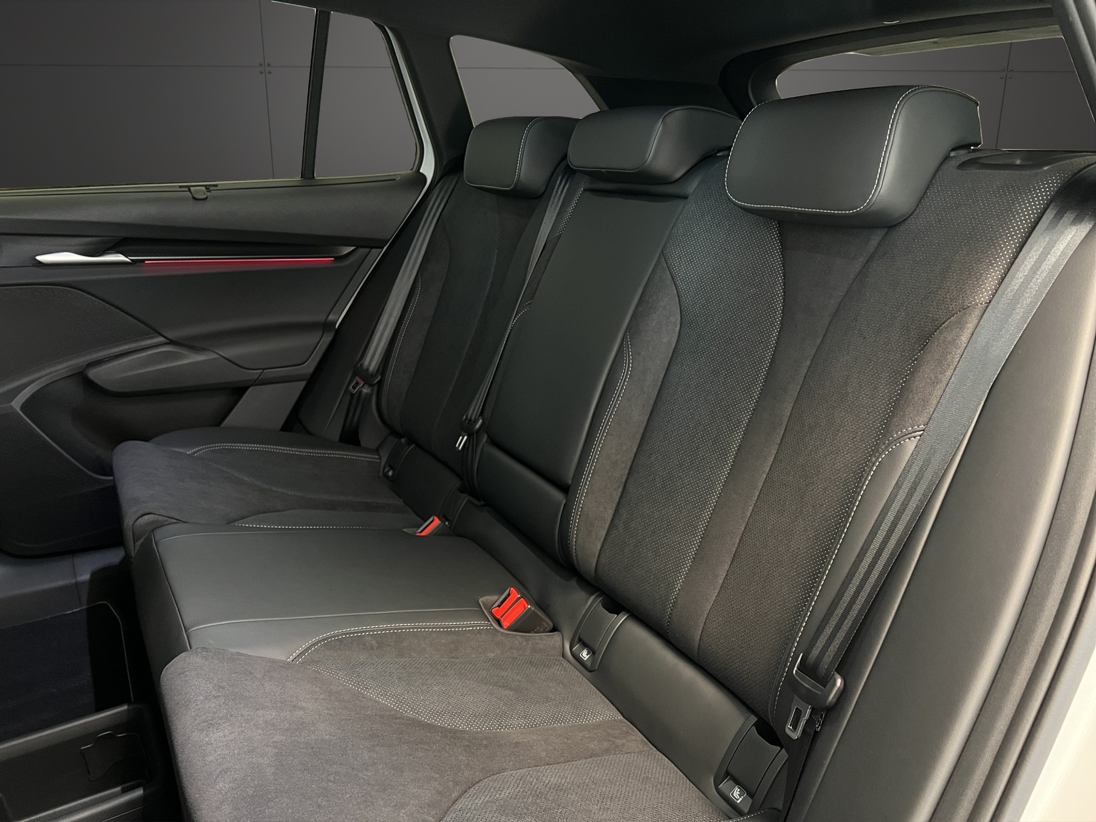 SKODA Enyaq 85 Sportline-image-7