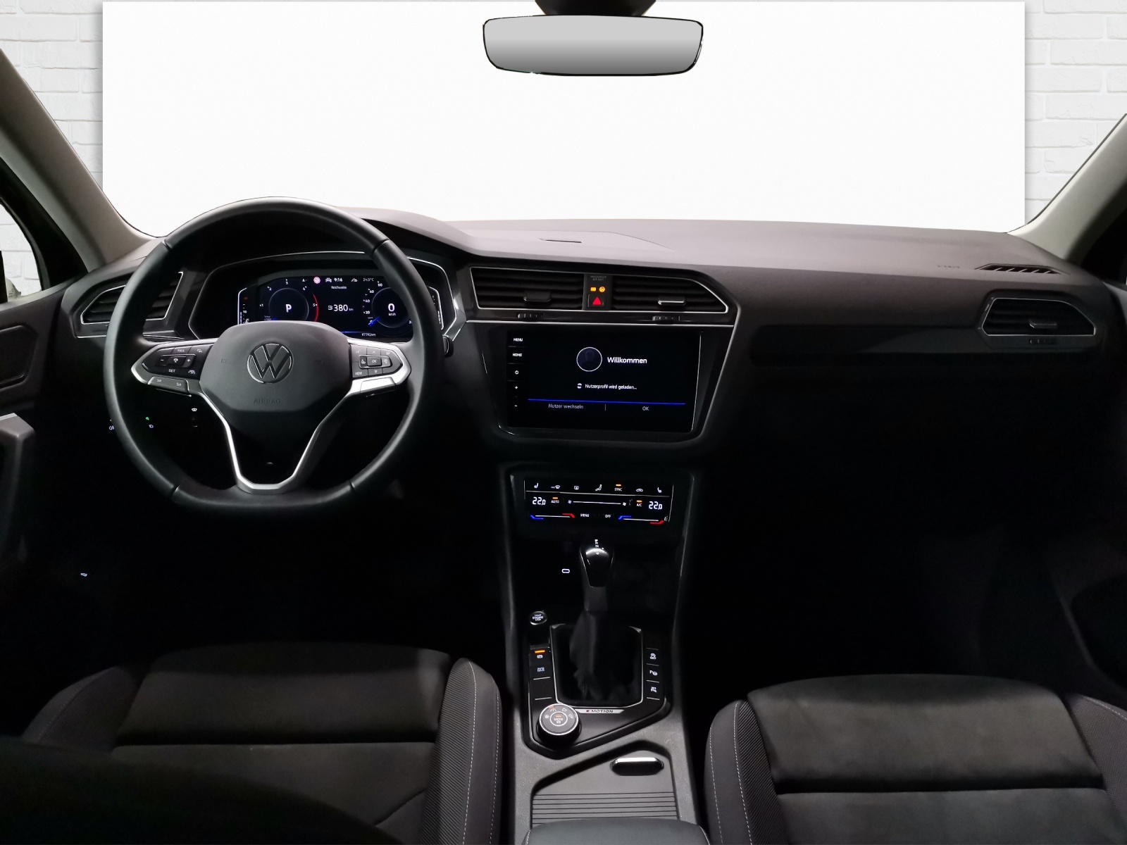 VW Tiguan 2.0 TDI SCR Elegance DSG-image-7
