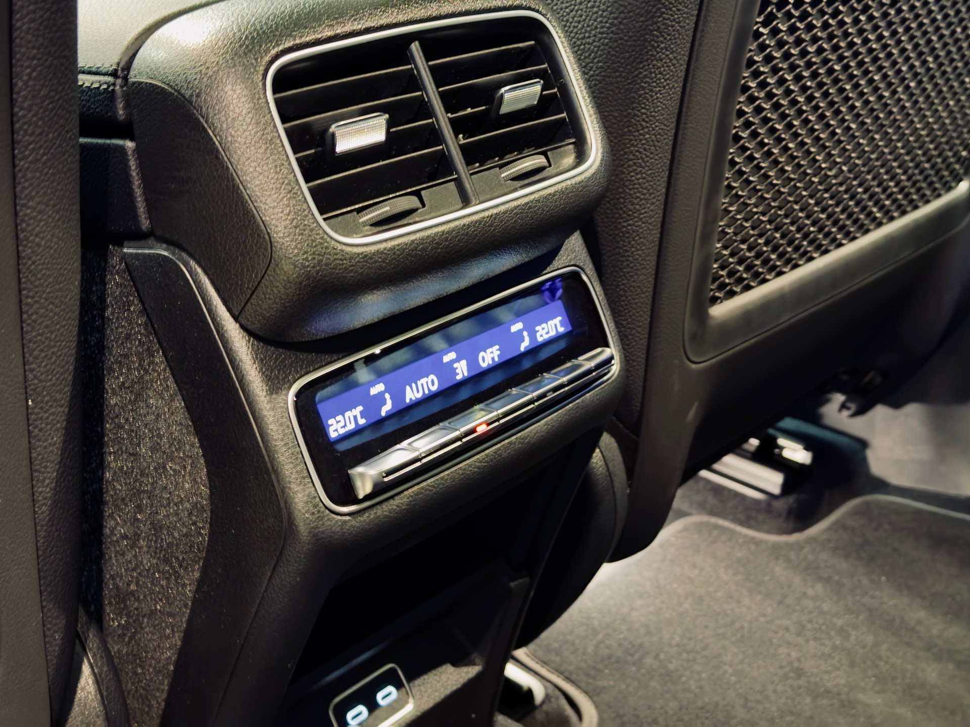 MERCEDES-BENZ GLE 400 e 4Matic 9G-Tronic-image-18