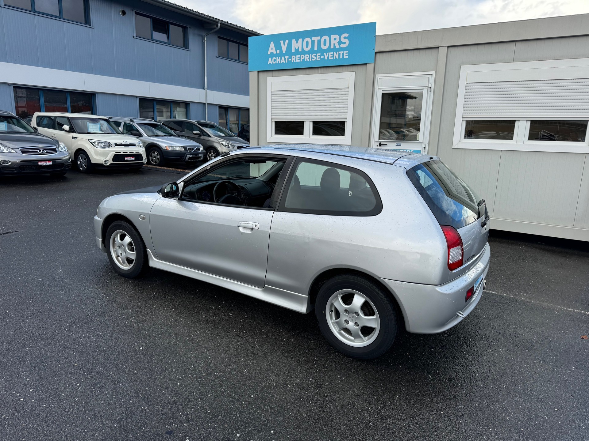 MITSUBISHI Colt 1.3 16V Premium-image-3