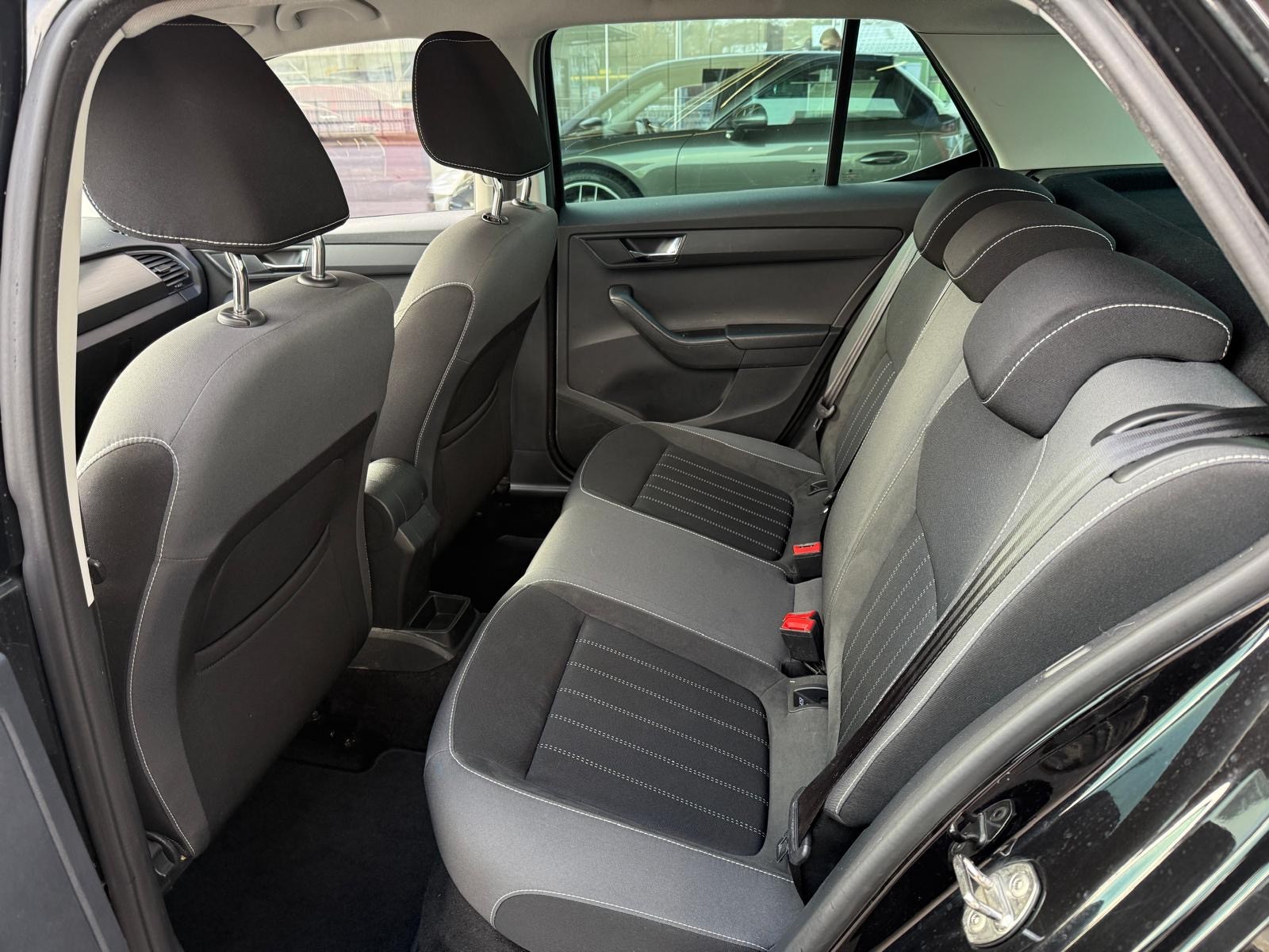 SKODA Fabia 1.0 TSI Style DSG-image-22