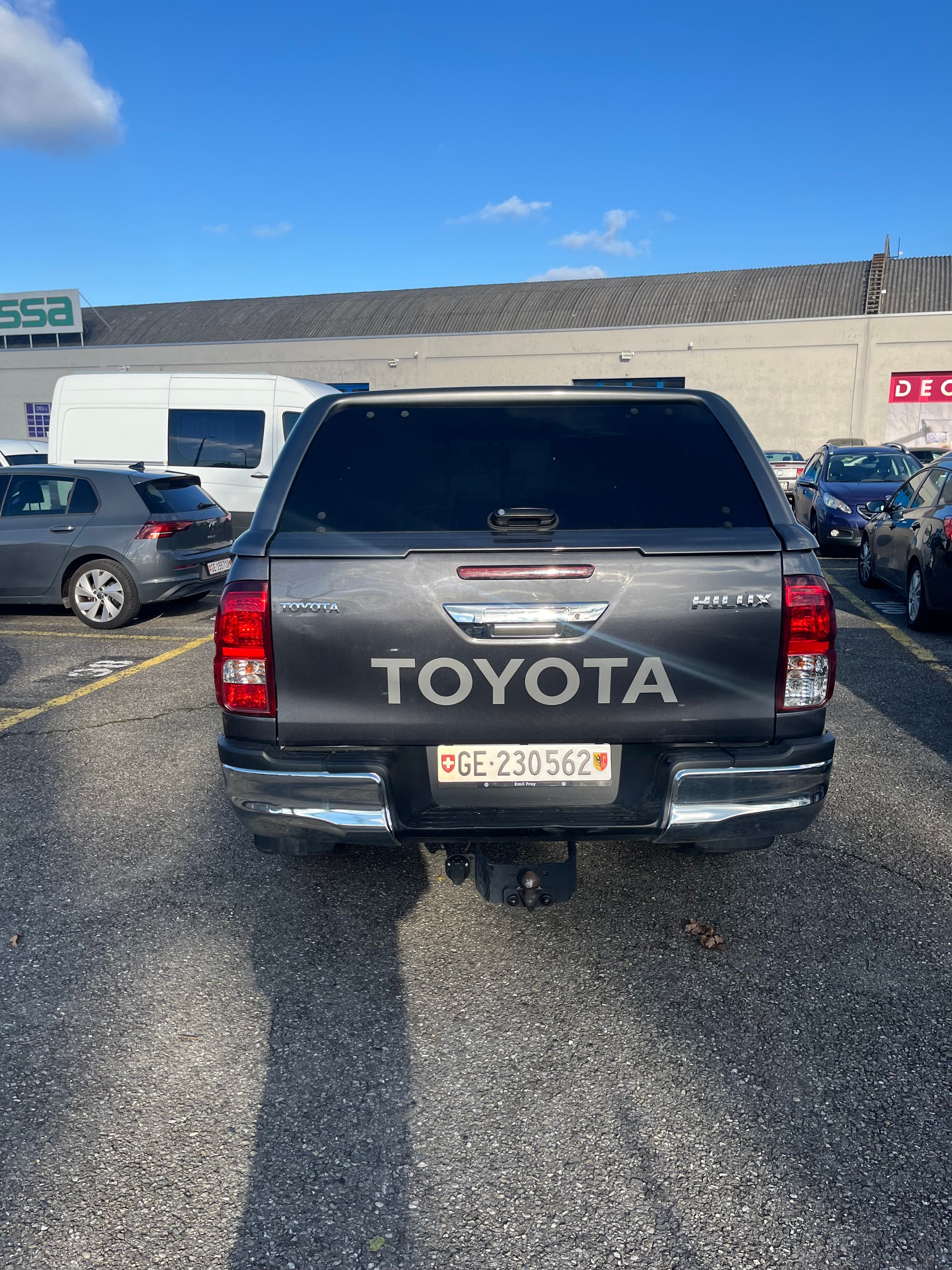 TOYOTA Hilux 2.4D-4D Style Double Cab 4x4-image-1