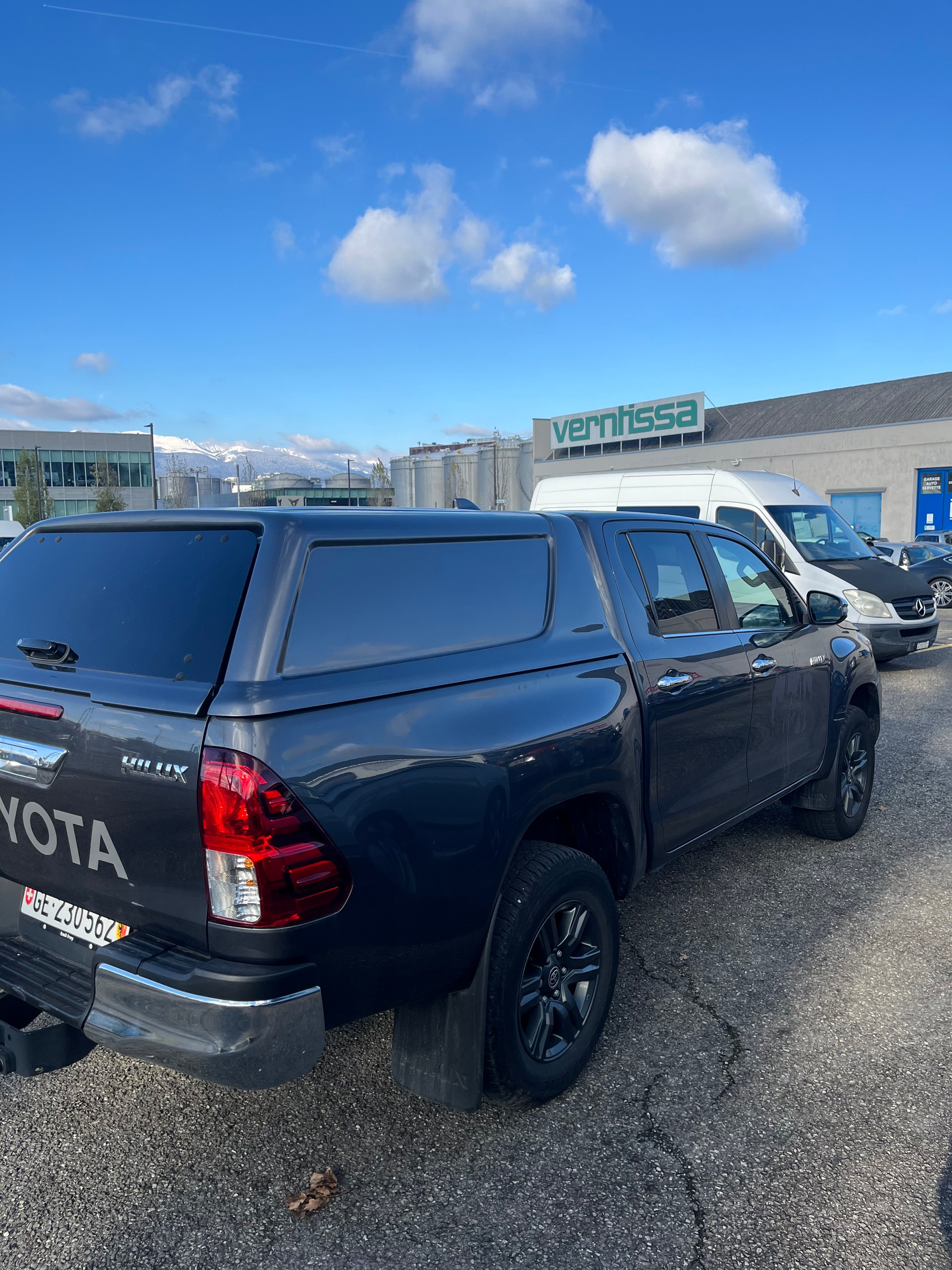 TOYOTA Hilux 2.4D-4D Style Double Cab 4x4-image-3