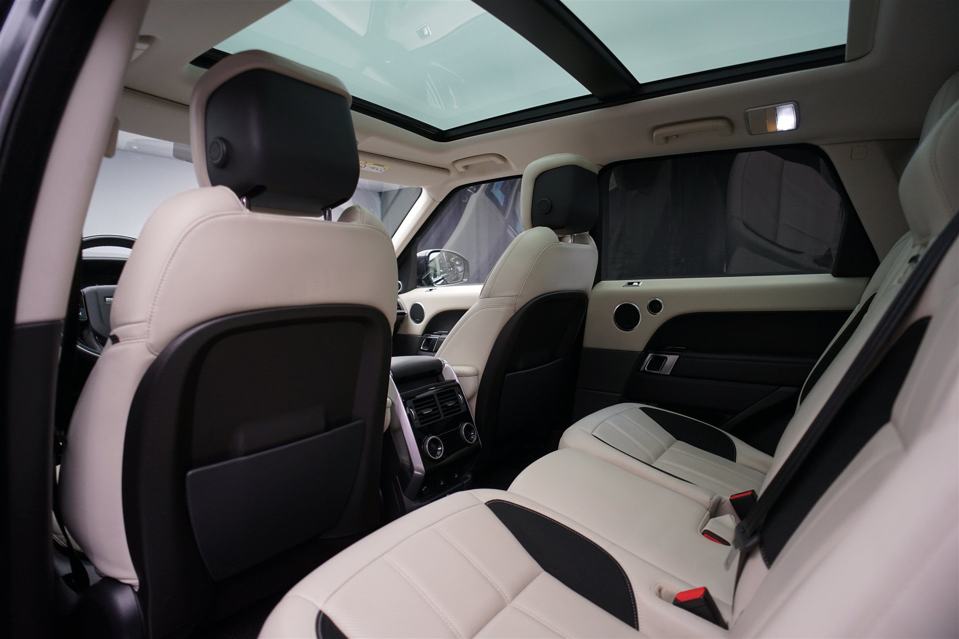 LAND ROVER Range Rover Sport 5.0 V8 S/C HSE Dynamic Automatic *CH-Fahrzeug* *Panoramadach* *Meridian Soundsystem*-image-17