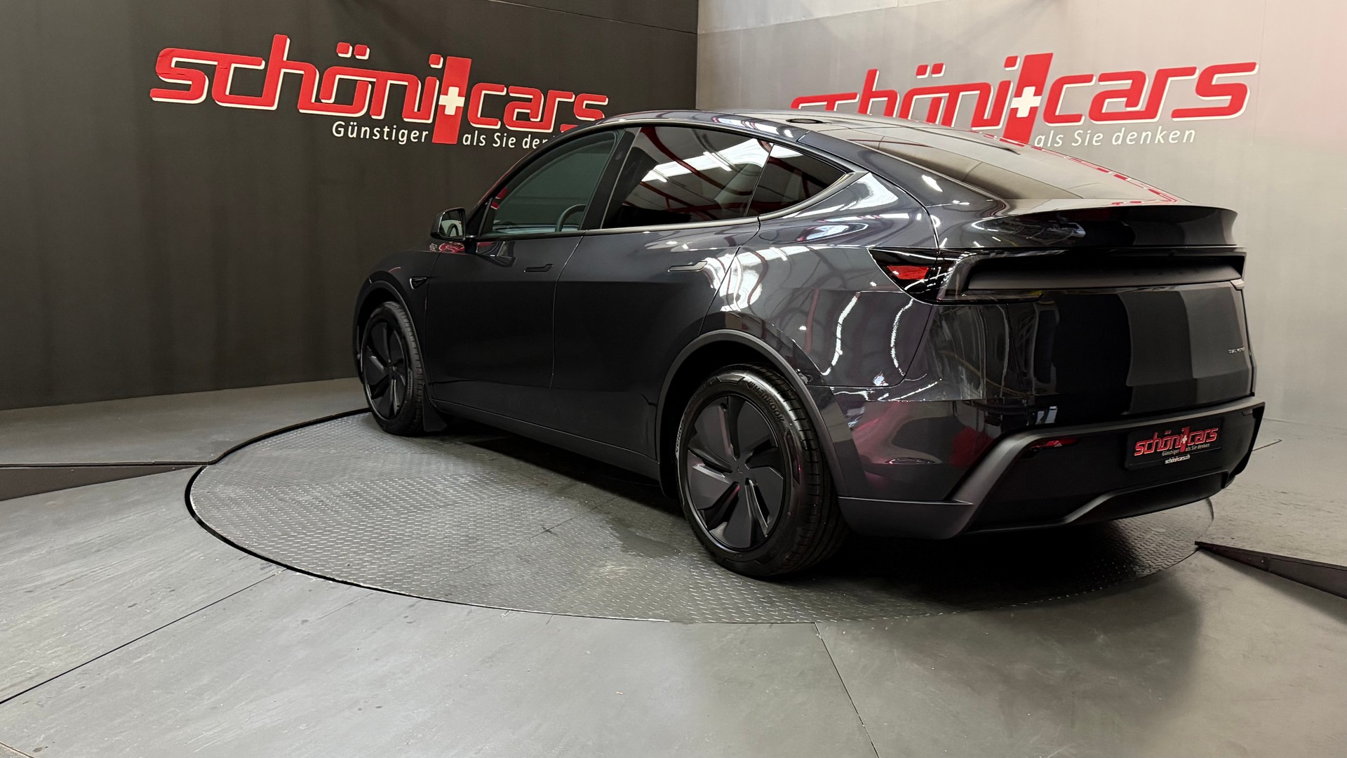 TESLA Model Y LR Premium AWD MY27 AHK-image-3