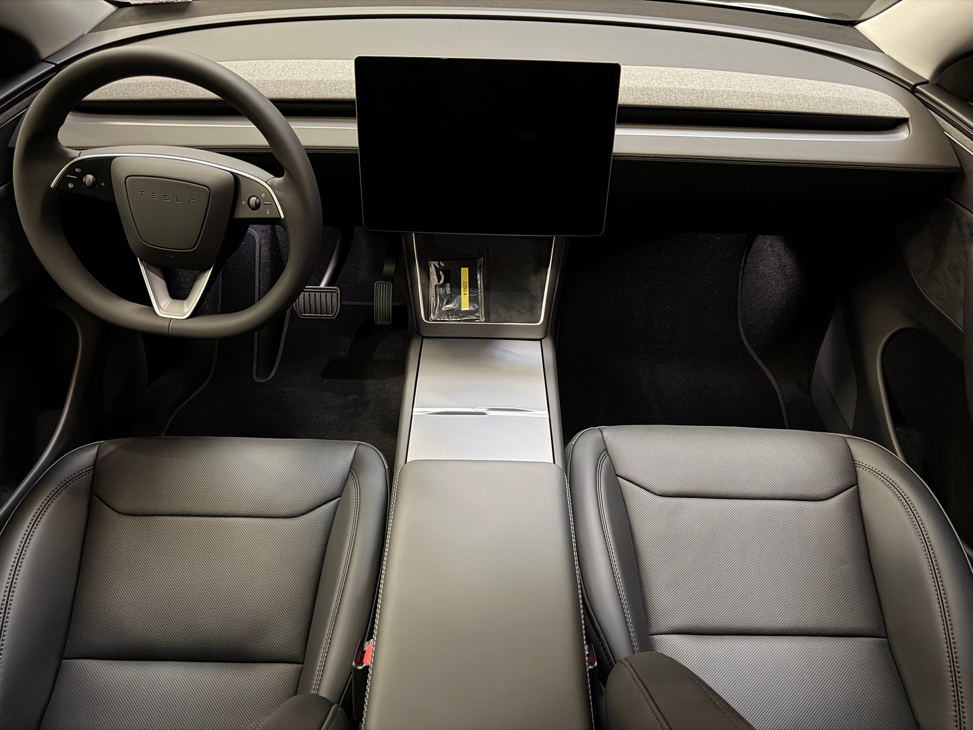 TESLA Model Y LR Premium AWD MY27 AHK-image-15