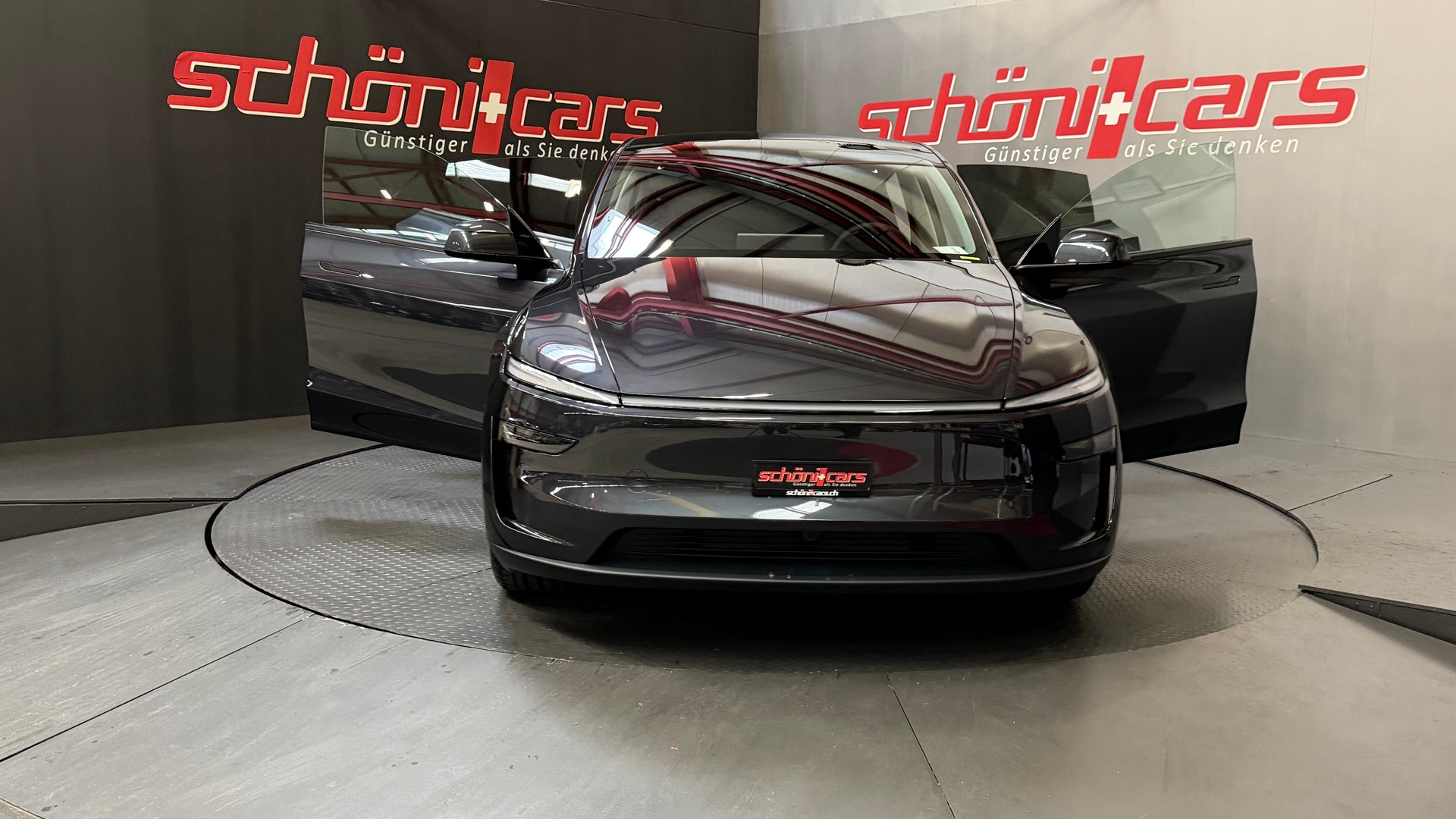 TESLA Model Y LR Premium AWD MY27 AHK-image-9