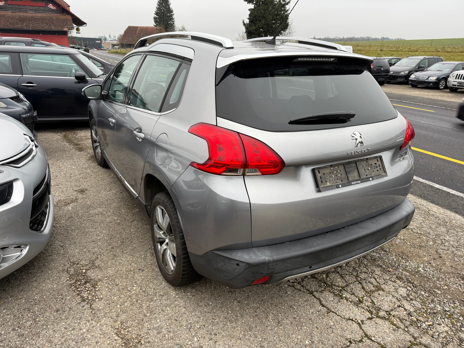 PEUGEOT 2008 1.2 PureTech Active-image-3