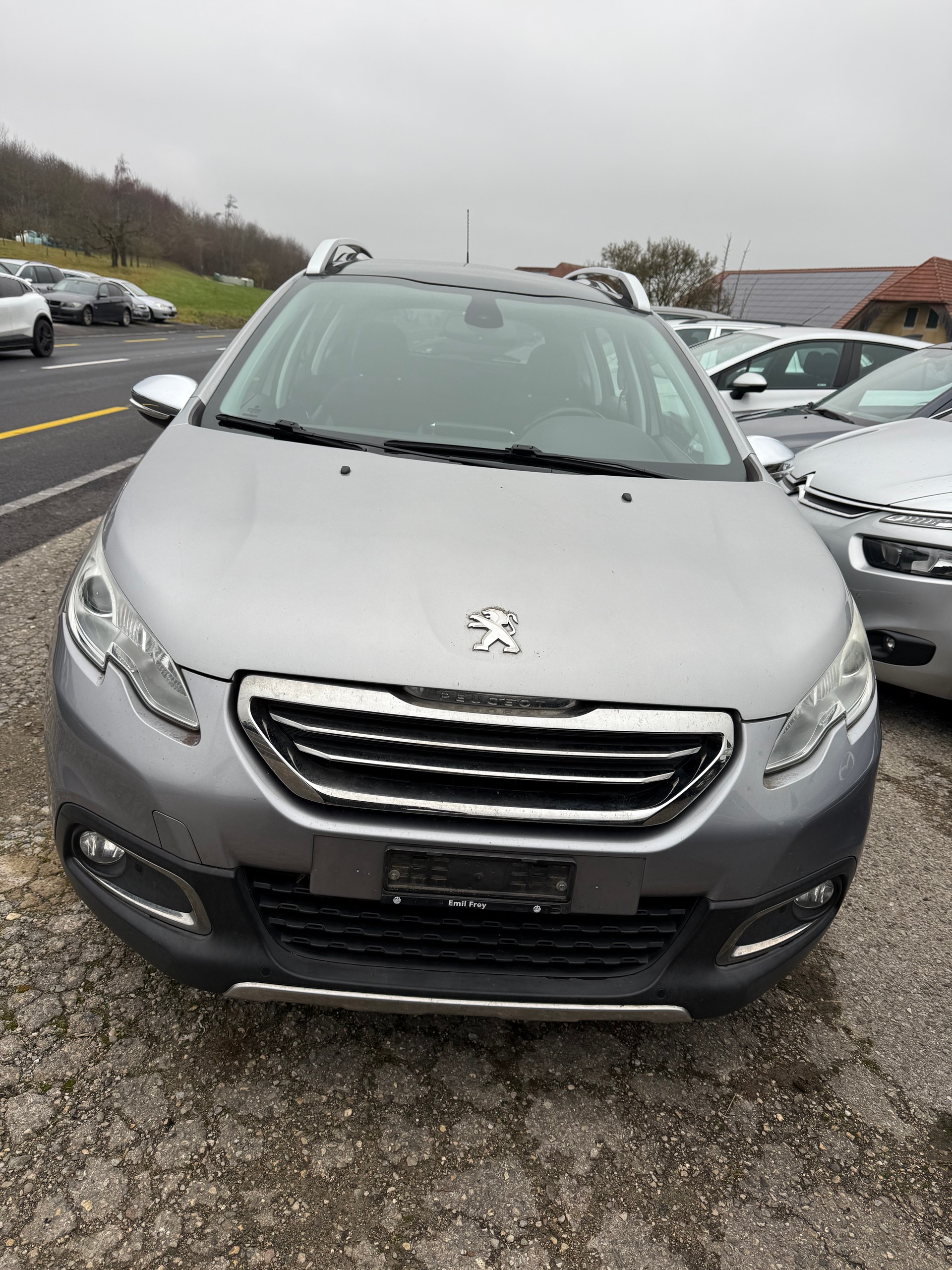 PEUGEOT 2008 1.2 PureTech Active-image-0