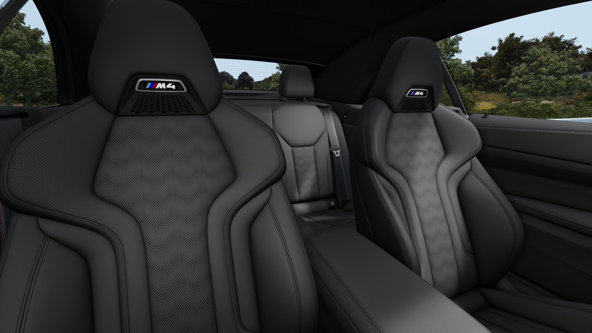 BMW M4 Competition xDrive Cabrio-image-4