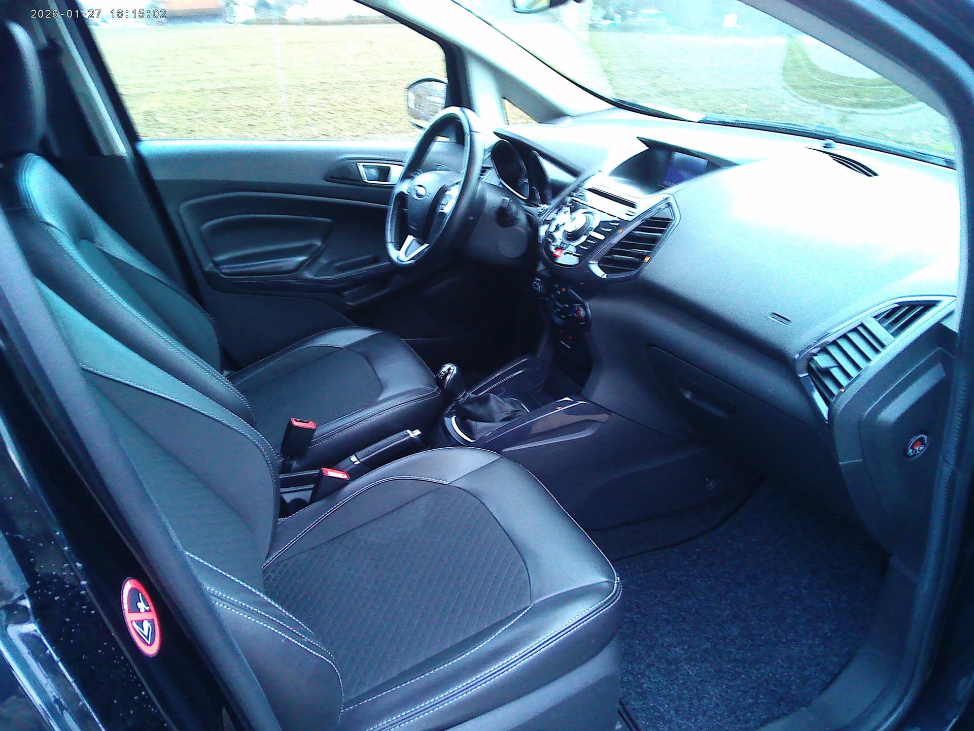 FORD EcoSport 1.0 SCTi Titanium-image-11
