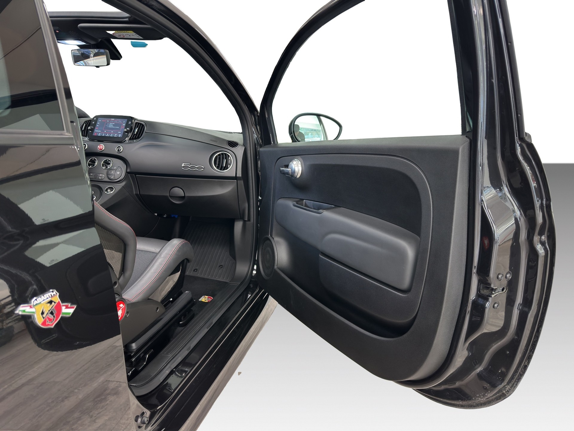 FIAT 695C 1.4 16V Turbo Abarth Competizione Dualogic-image-6
