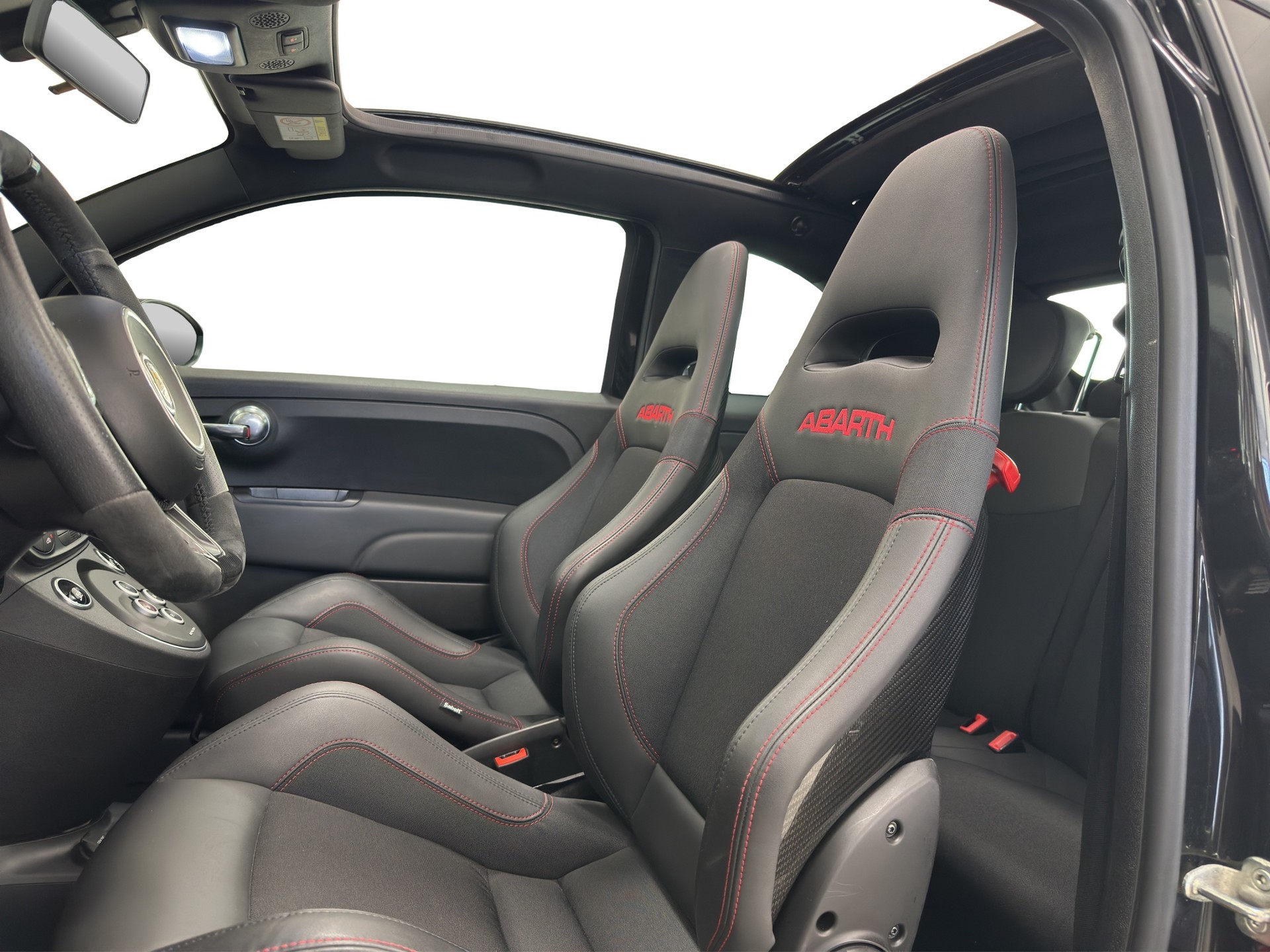 FIAT 695C 1.4 16V Turbo Abarth Competizione Dualogic-image-21
