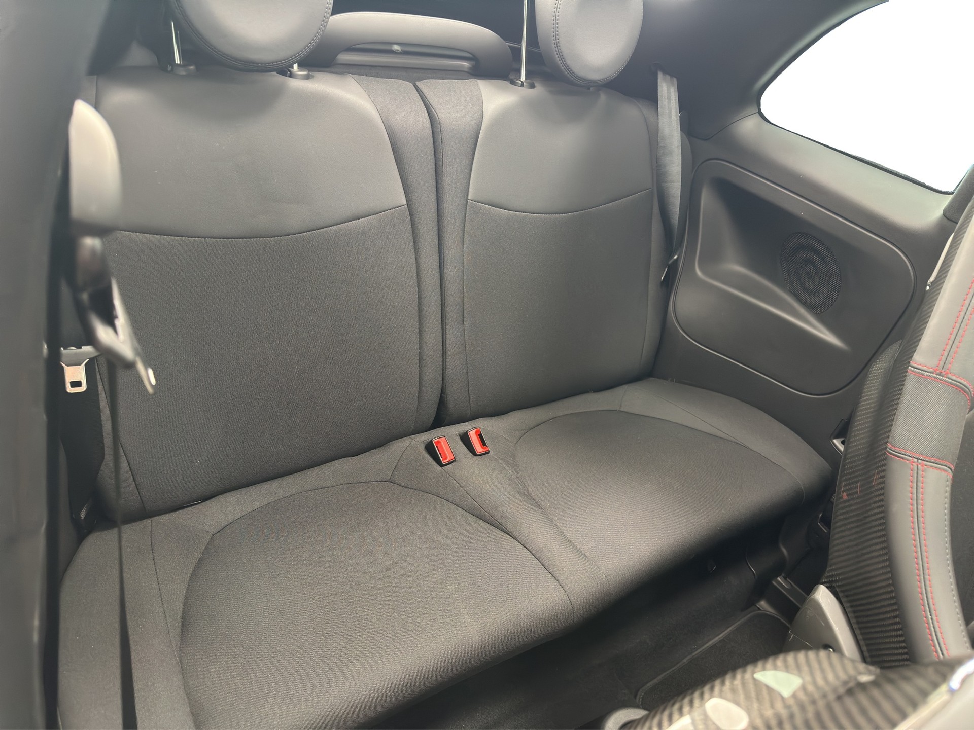 FIAT 695C 1.4 16V Turbo Abarth Competizione Dualogic-image-9