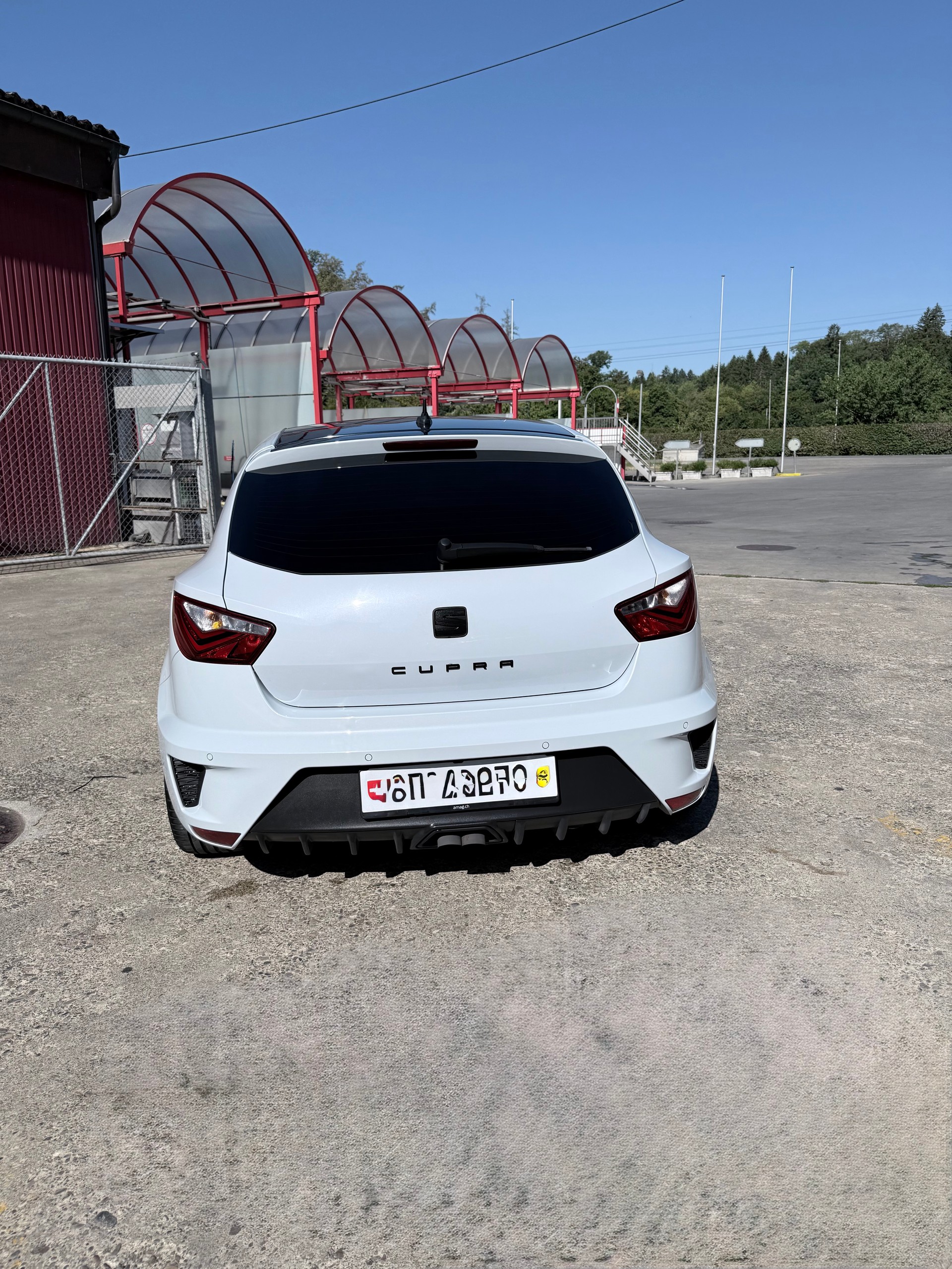 SEAT Ibiza SC 1.8 TSI Cupra-image-2