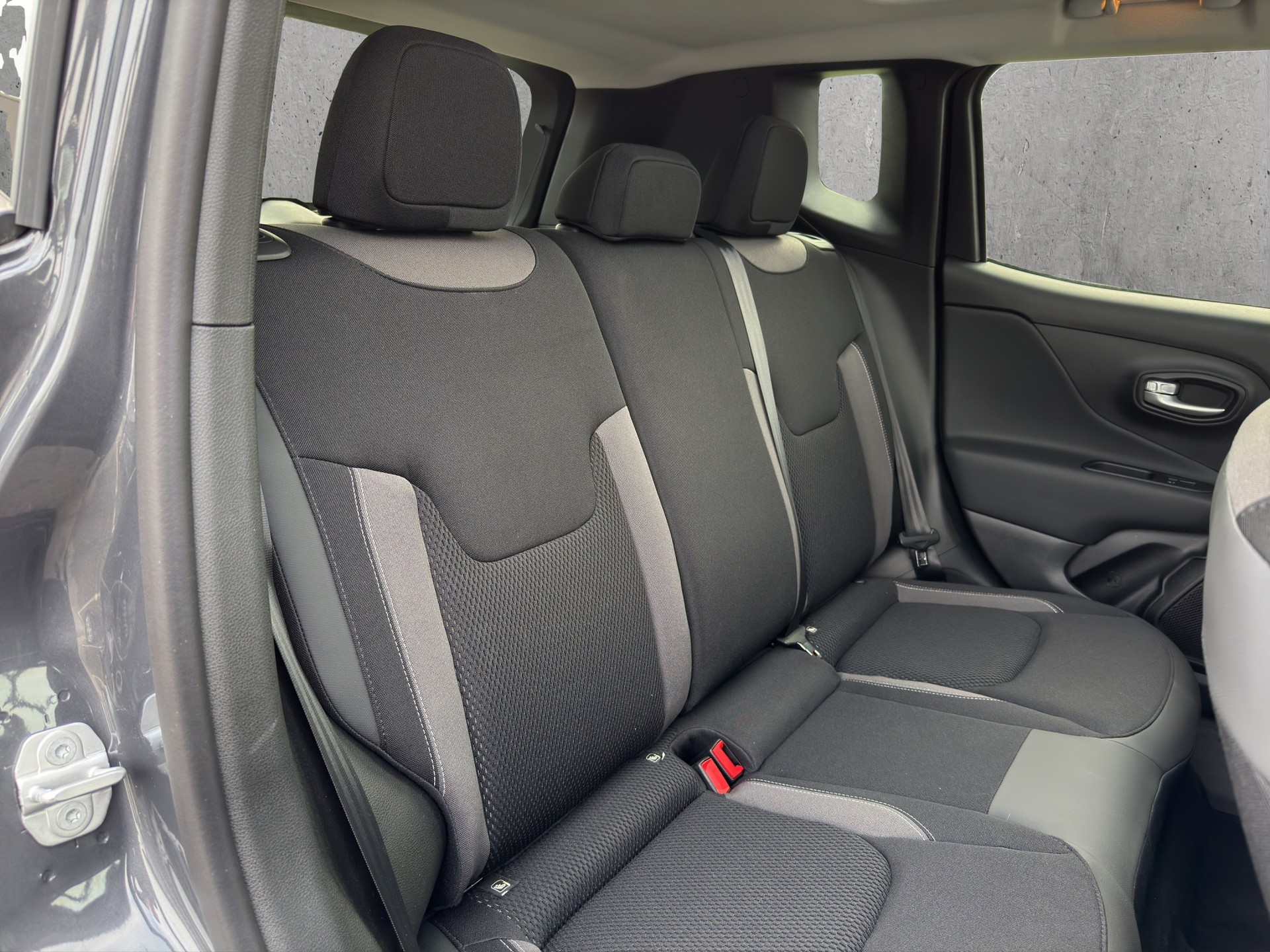 JEEP RENEGADE 4xe 1.3 190cv Swiss Limited-image-11