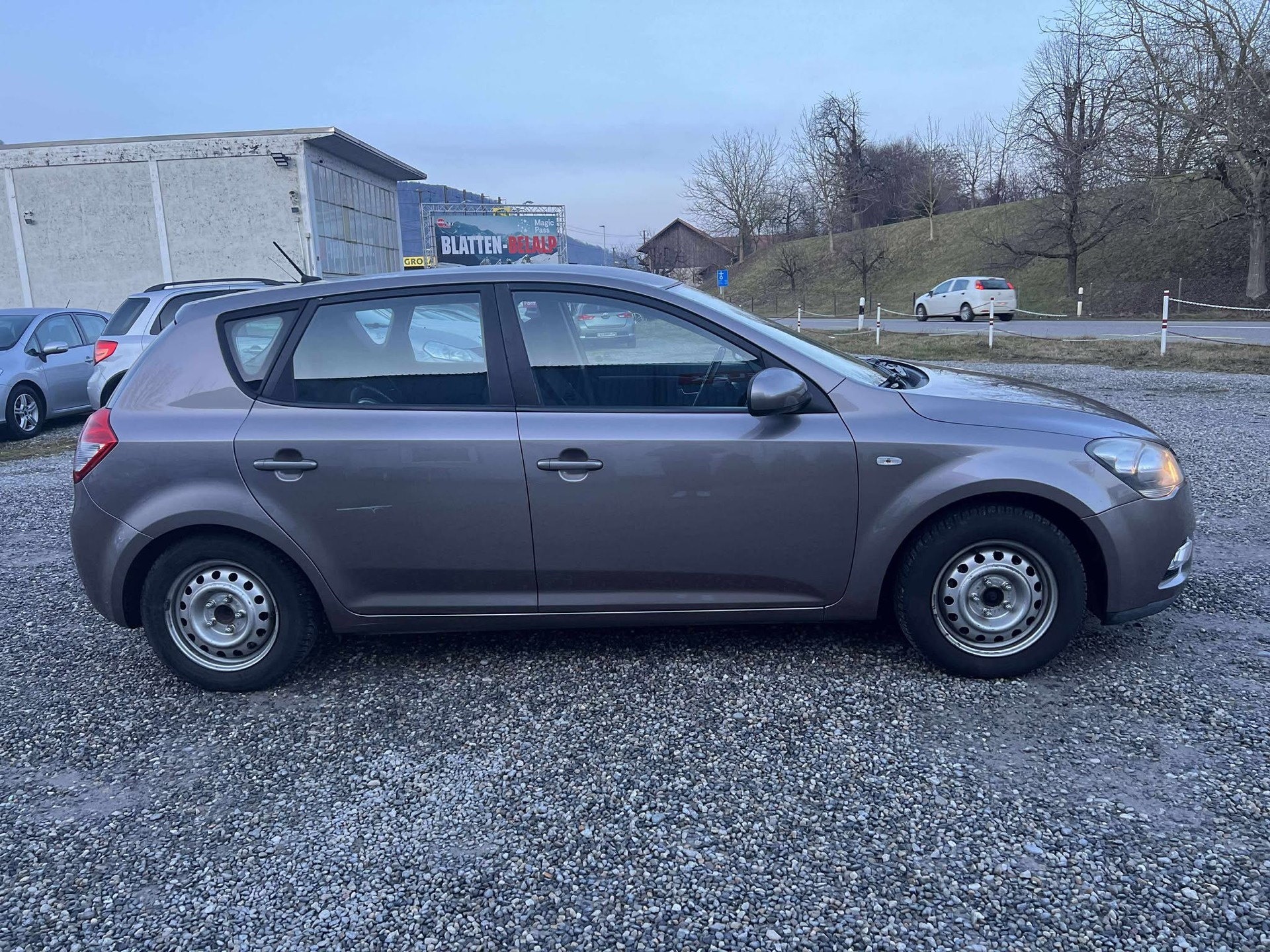 KIA Cee'd 1.6 Automat-image-4
