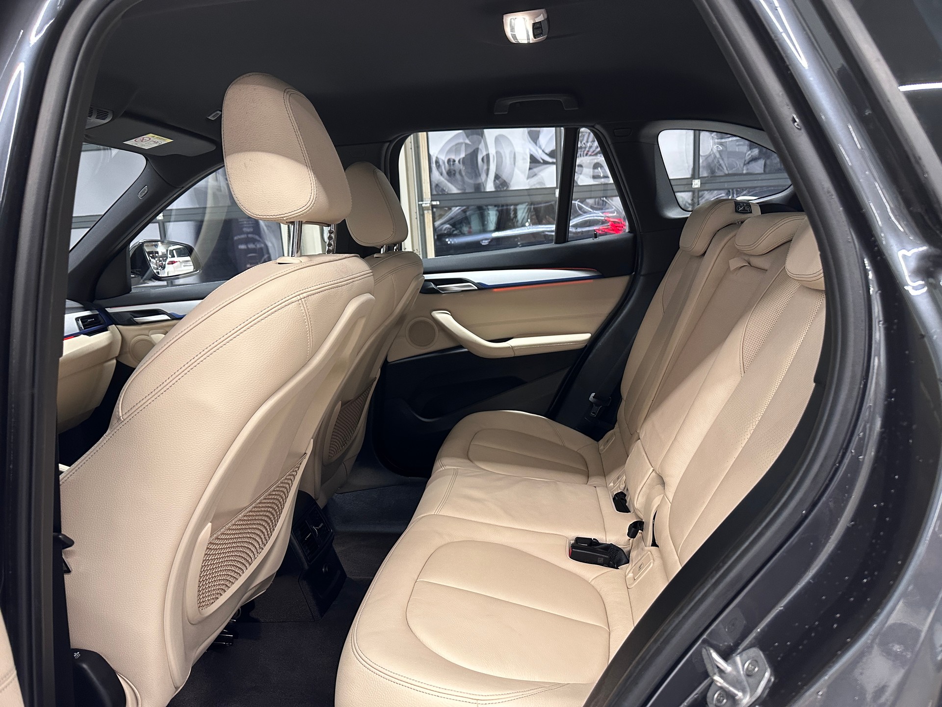 BMW X1 25i xDrive M-Sport *CH-Auto*Lückenlose Servicehistorie bei BMW*Frisch ab MFK*-image-14