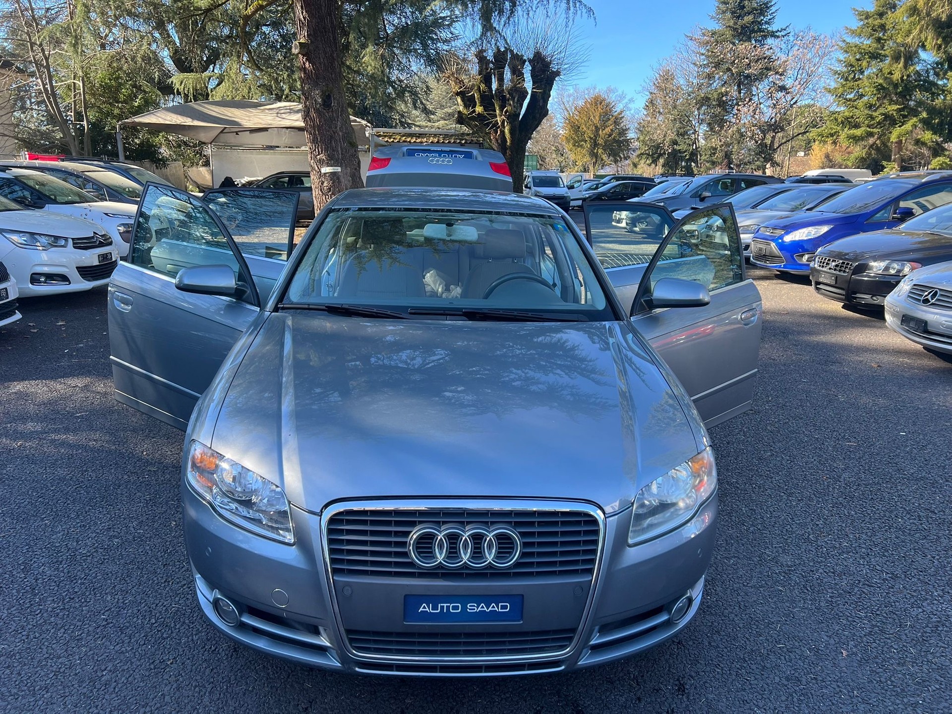 AUDI A4 Limousine 2.0 Turbo FSI-image-8
