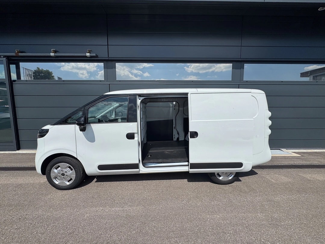 MAXUS eDeliver 5 L1 FWD 64kWh-showroom-element-3