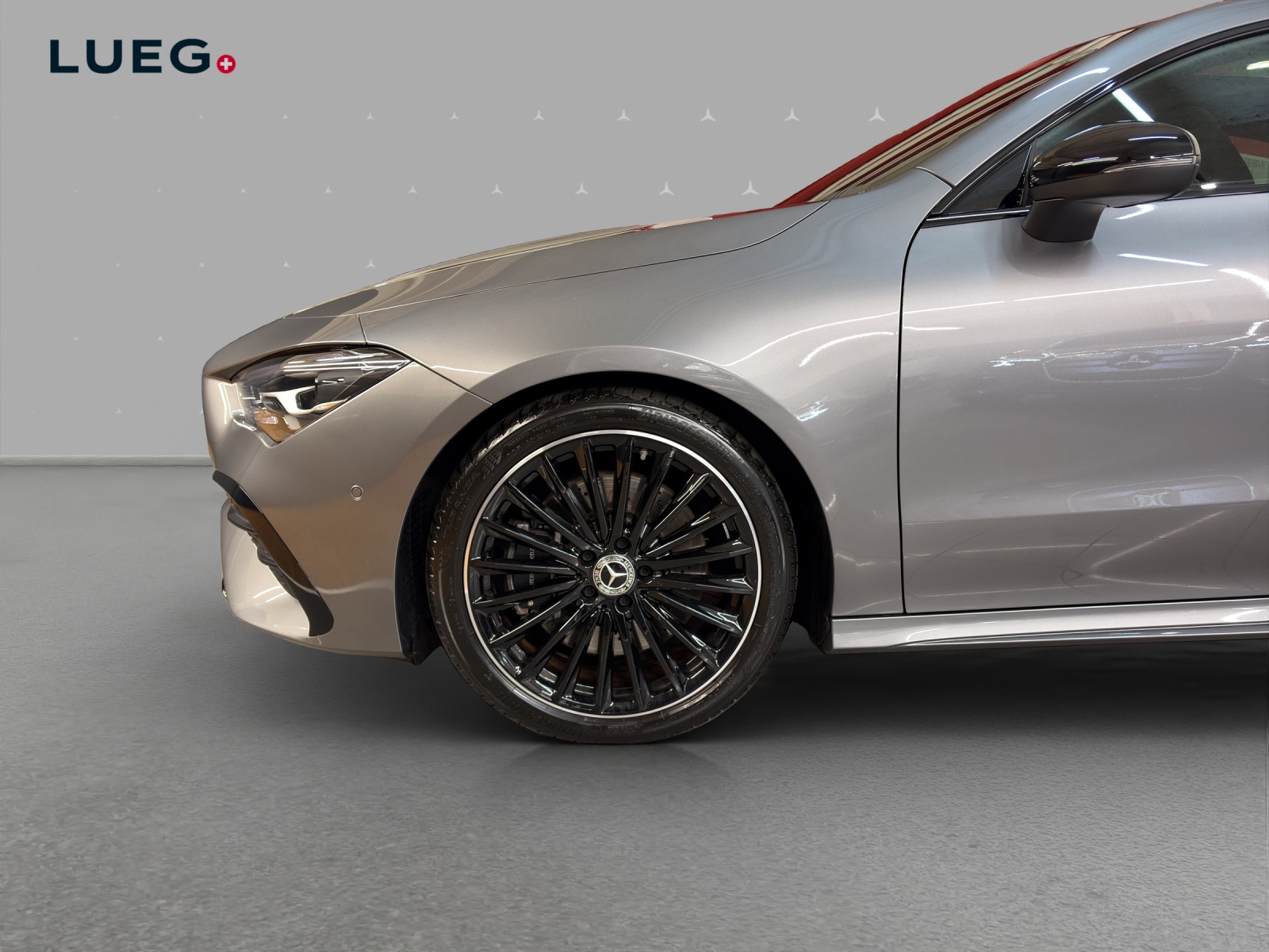 MERCEDES-BENZ CLA 250 4M - AMG / Panorama-Dach / Rückfahrkamera / Ambiente-Licht-image-6