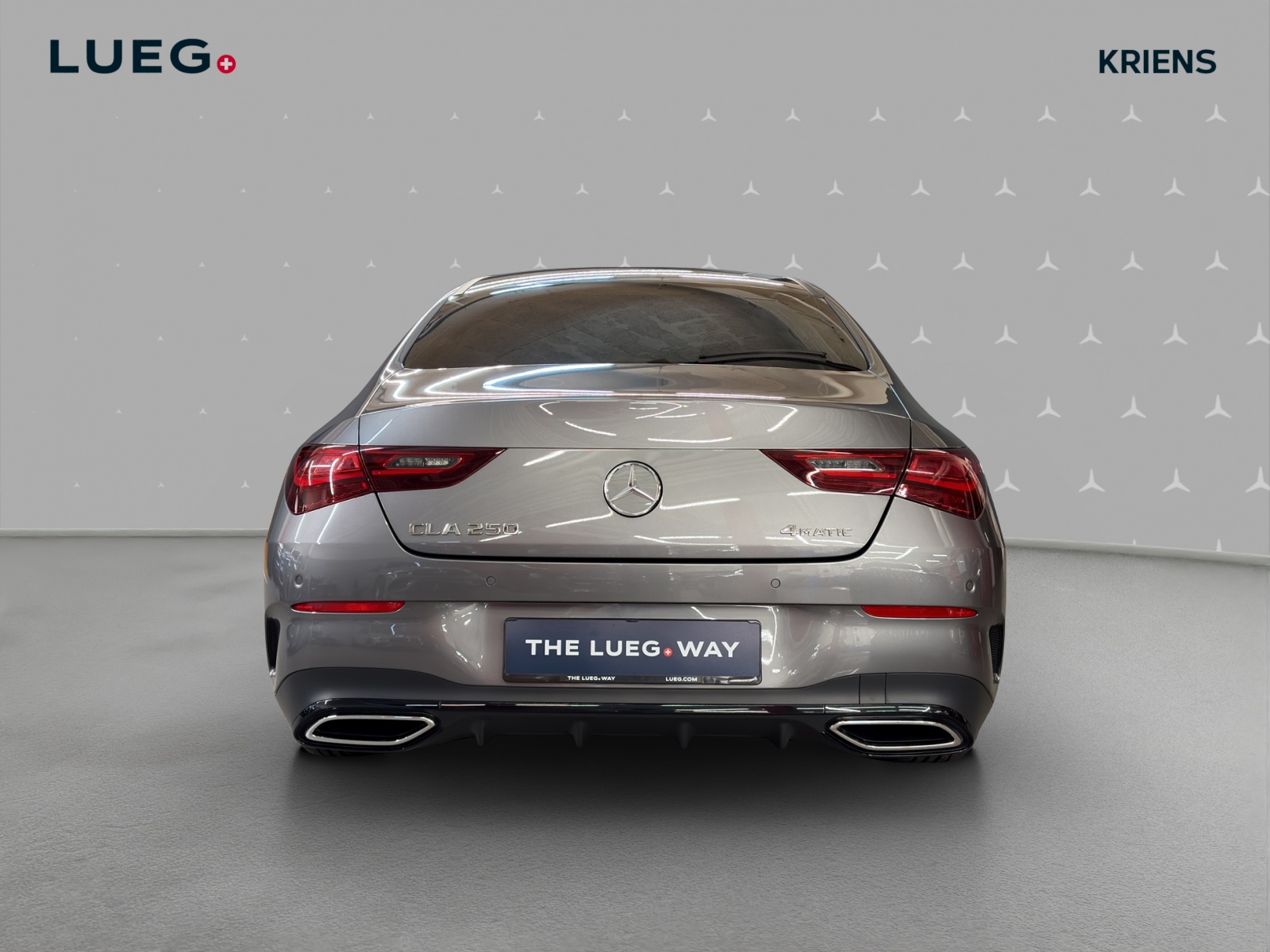 MERCEDES-BENZ CLA 250 4M - AMG / Panorama-Dach / Rückfahrkamera / Ambiente-Licht-image-3