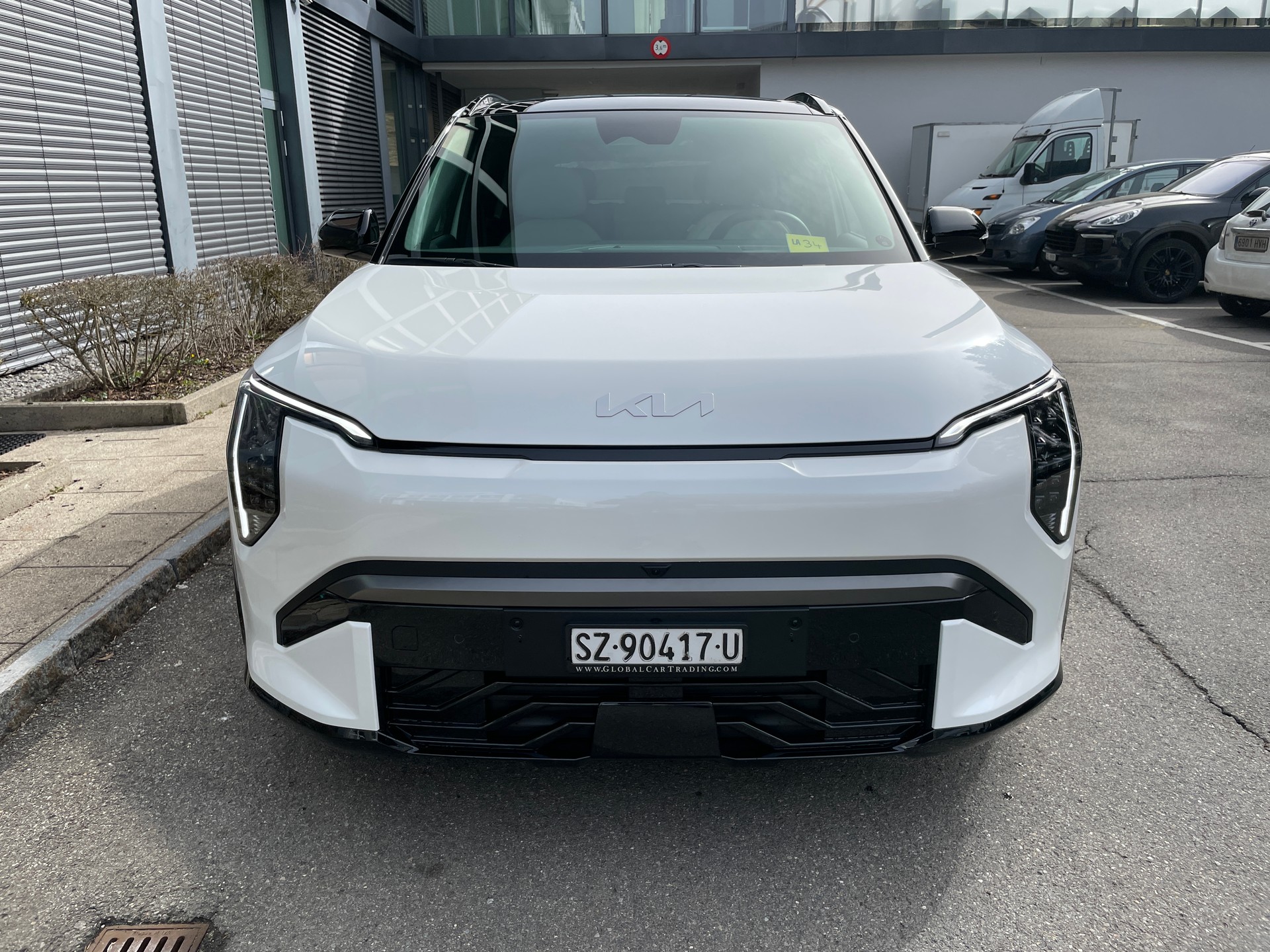 KIA EV3 81,4 kWh GT-Line mit GT-Line Pack und Panoramadach! V2L Funktion-image-6