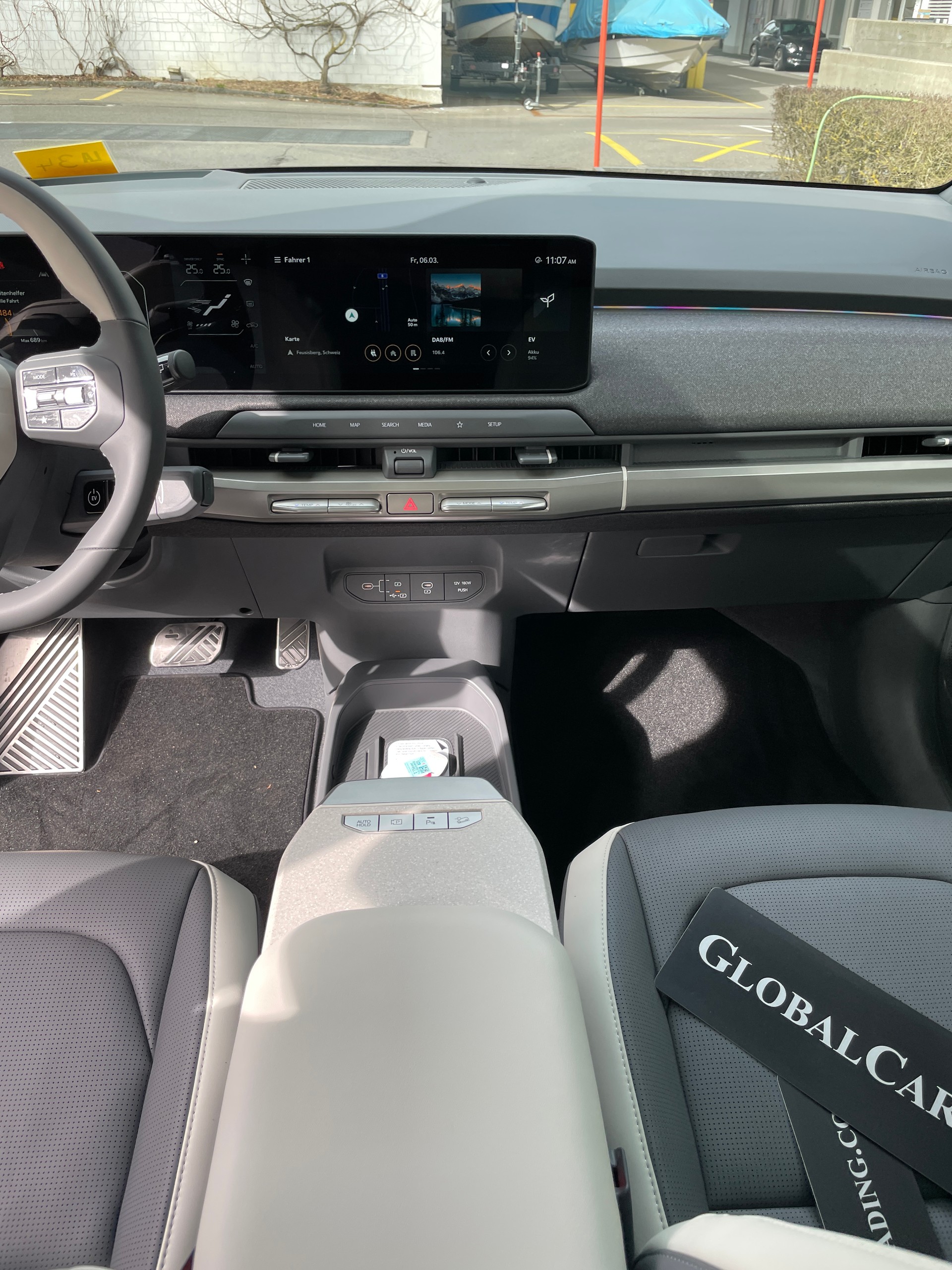 KIA EV3 81,4 kWh GT-Line mit GT-Line Pack und Panoramadach! V2L Funktion-image-14