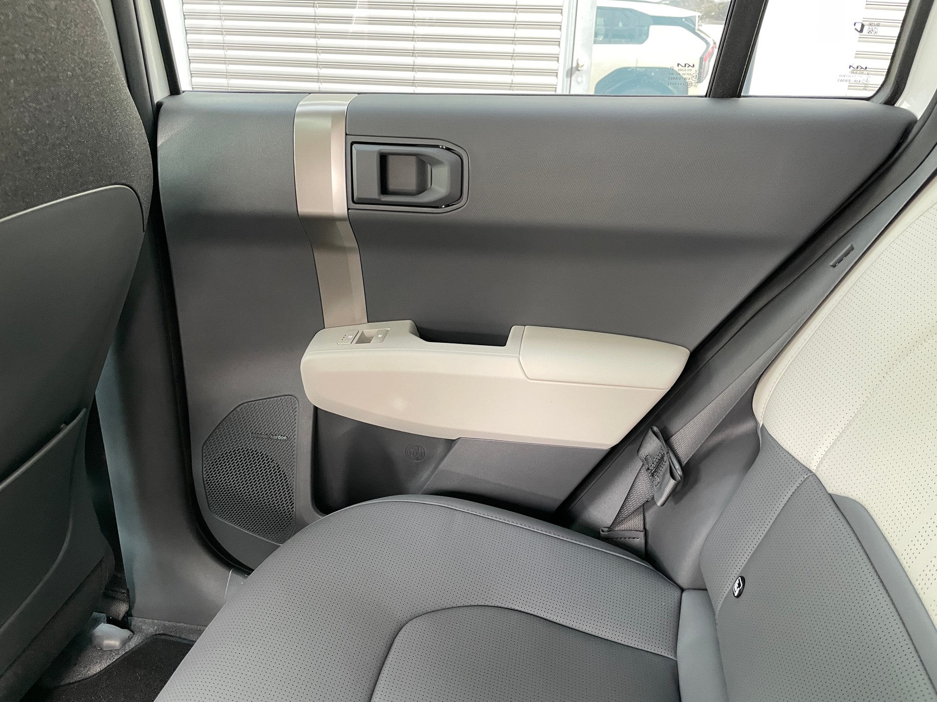 KIA EV3 81,4 kWh GT-Line mit GT-Line Pack und Panoramadach! V2L Funktion-image-17