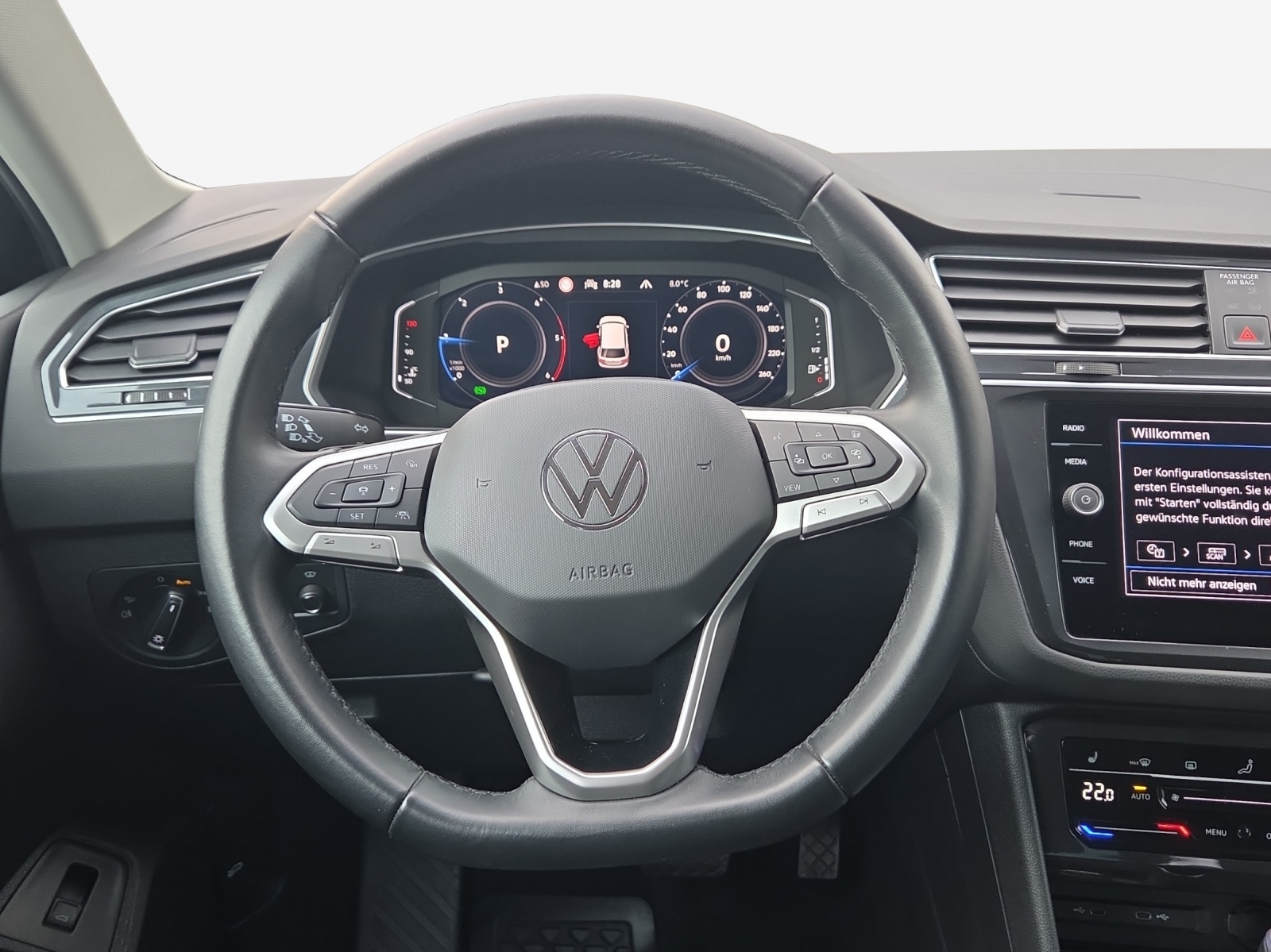 VW Tiguan 2.0 TDI SCR Elegance 4Motion DSG-image-9