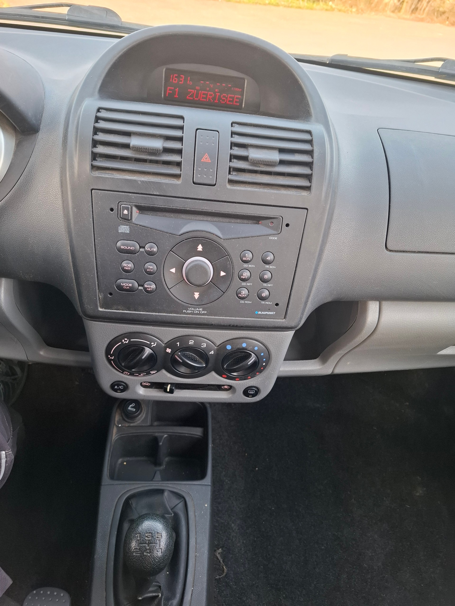 SUBARU G3X Justy 1.5 AWD-image-12