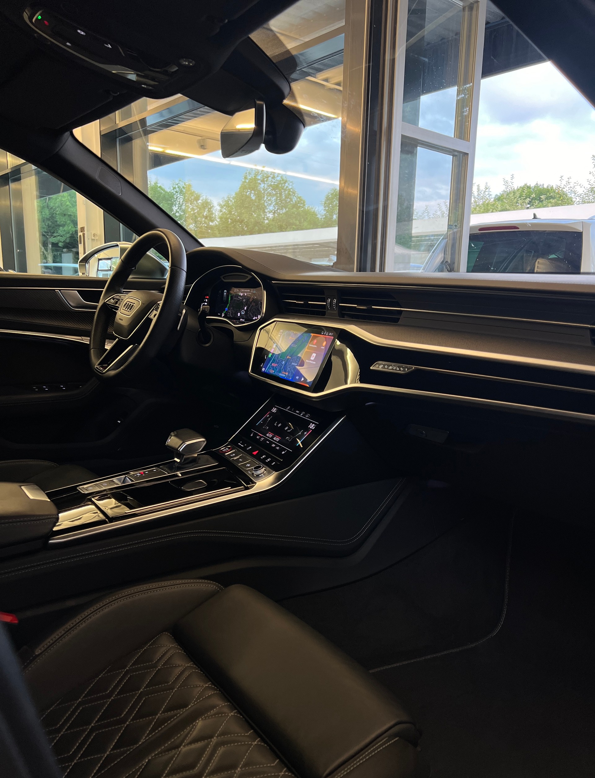 AUDI S6 Avant 3.0 TDI quattro tiptronic-image-15