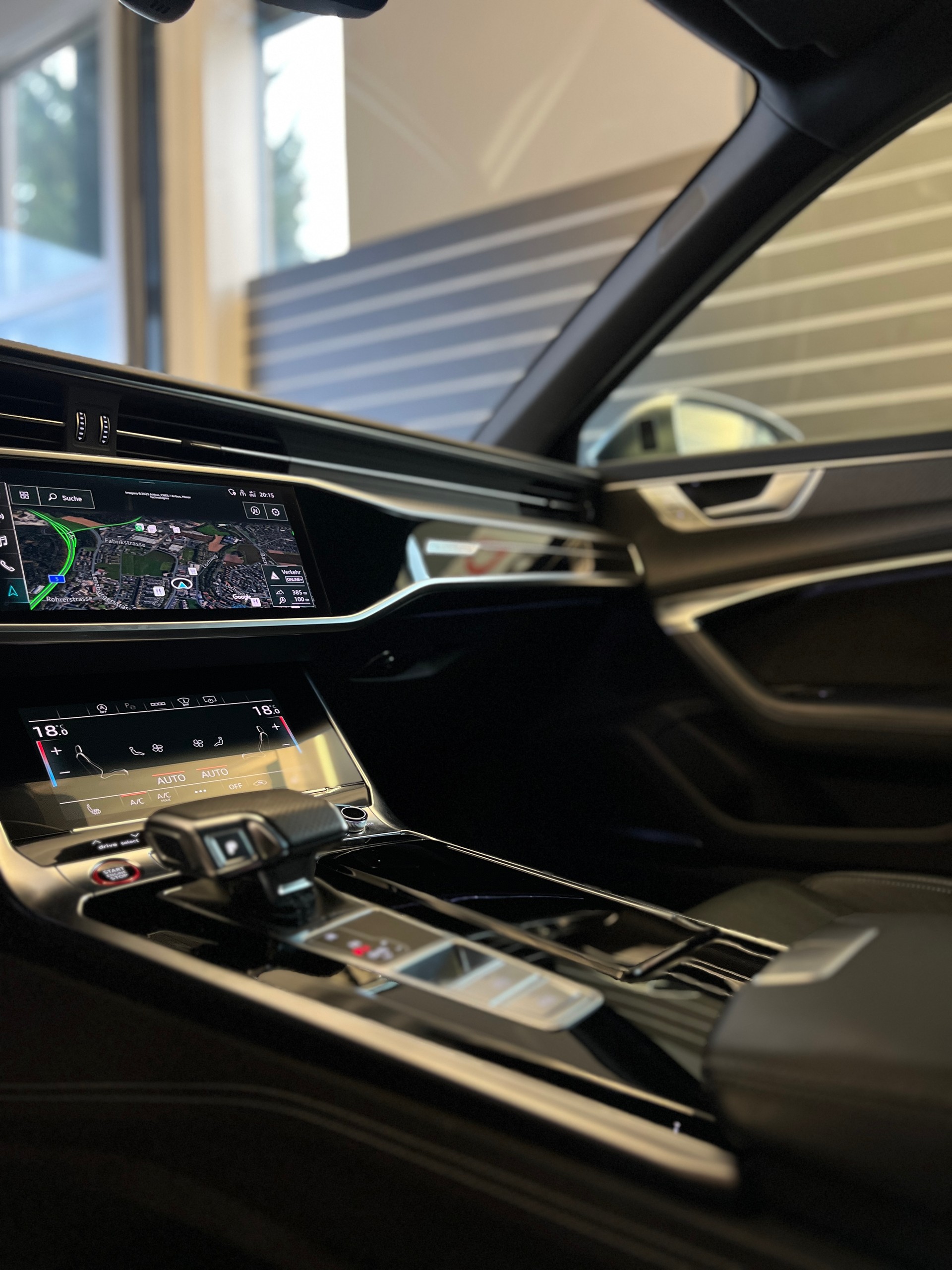 AUDI S6 Avant 3.0 TDI quattro tiptronic-image-11