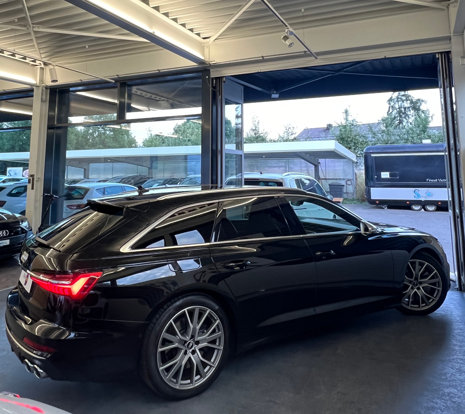 AUDI S6 Avant 3.0 TDI quattro tiptronic-image-3
