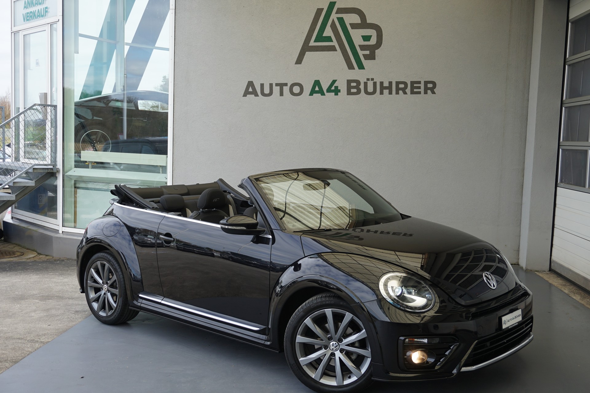 VW Beetle 1.4 TSI BMT 150PS R-Line Cabriolet DSG-Automat-image-3