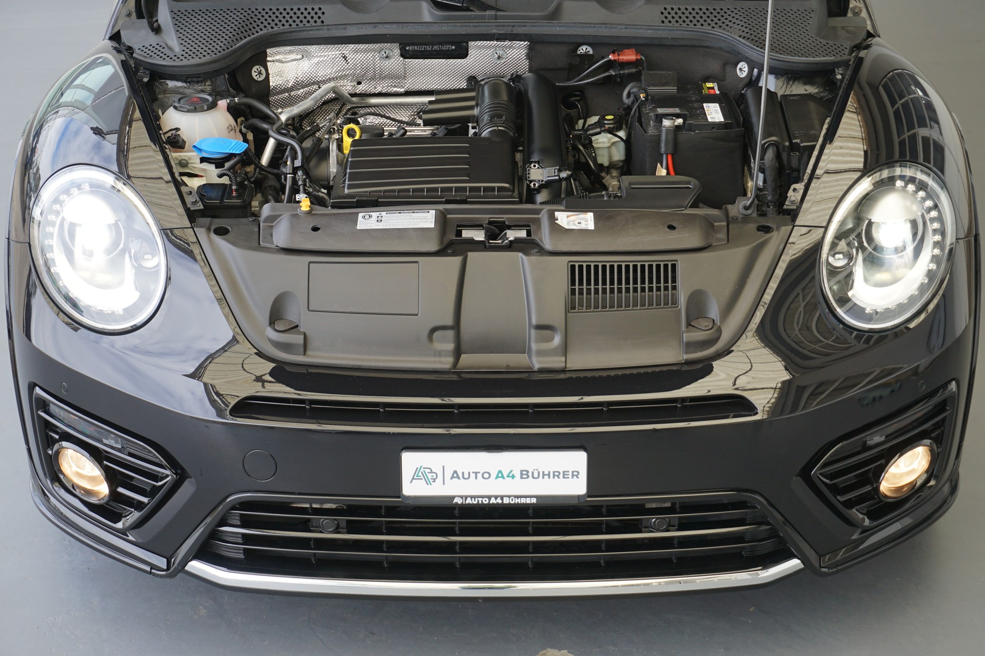 VW Beetle 1.4 TSI BMT 150PS R-Line Cabriolet DSG-Automat-image-22