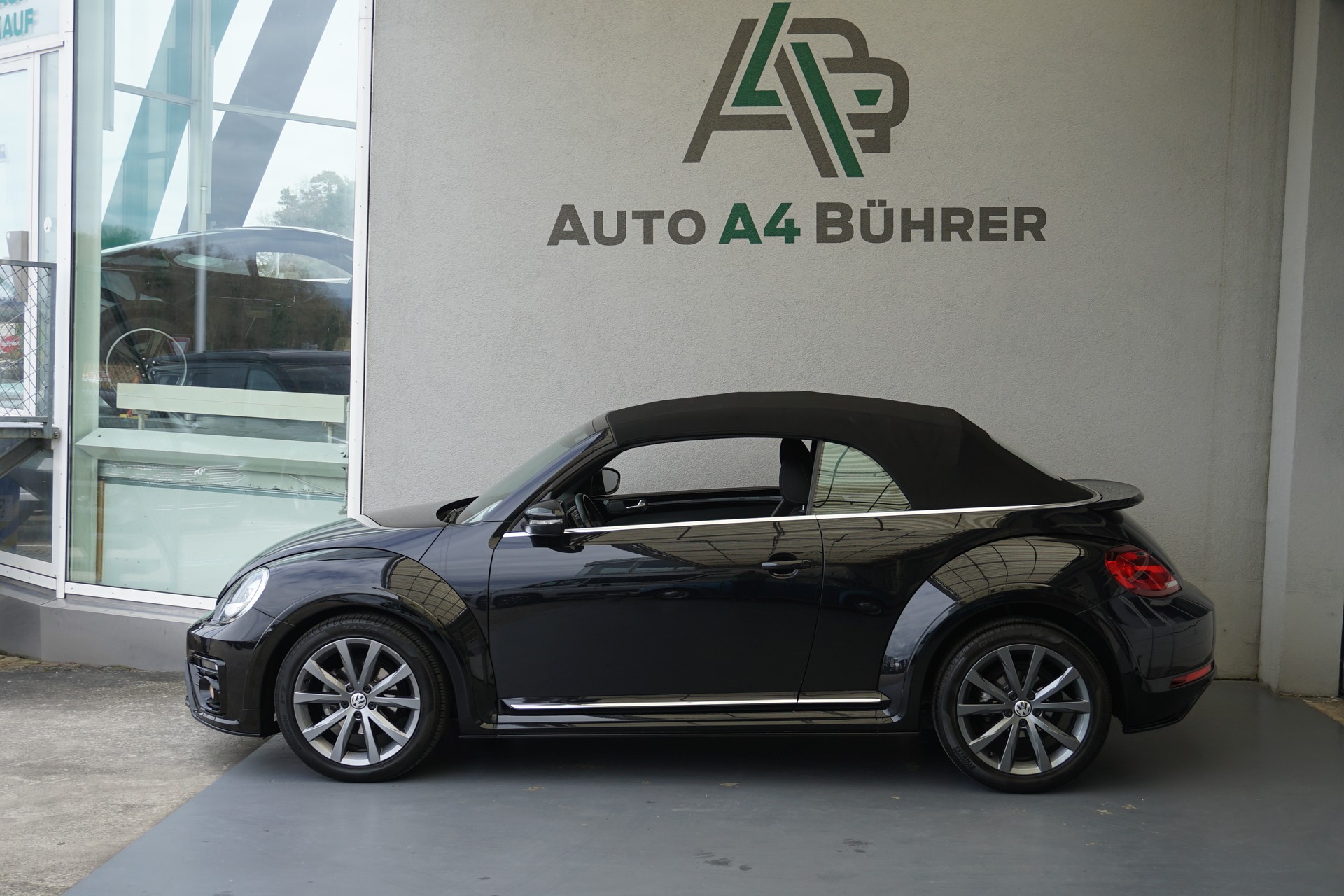 VW Beetle 1.4 TSI BMT 150PS R-Line Cabriolet DSG-Automat