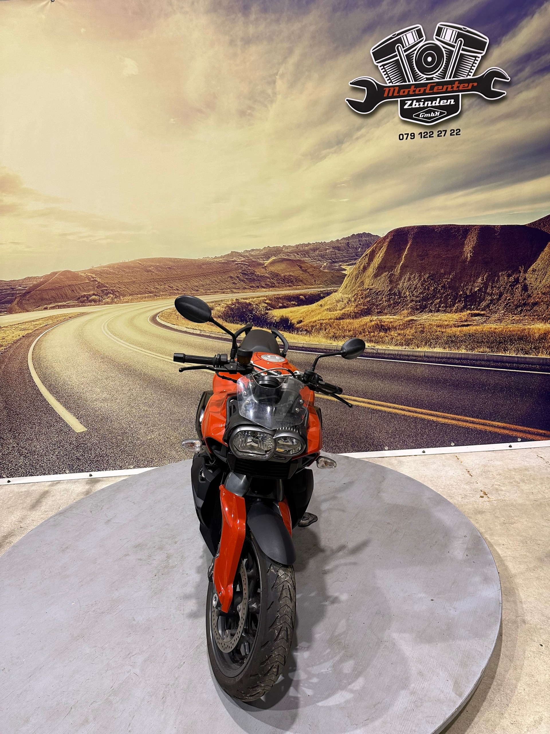 BMW K 1300 R-showroom-element-2