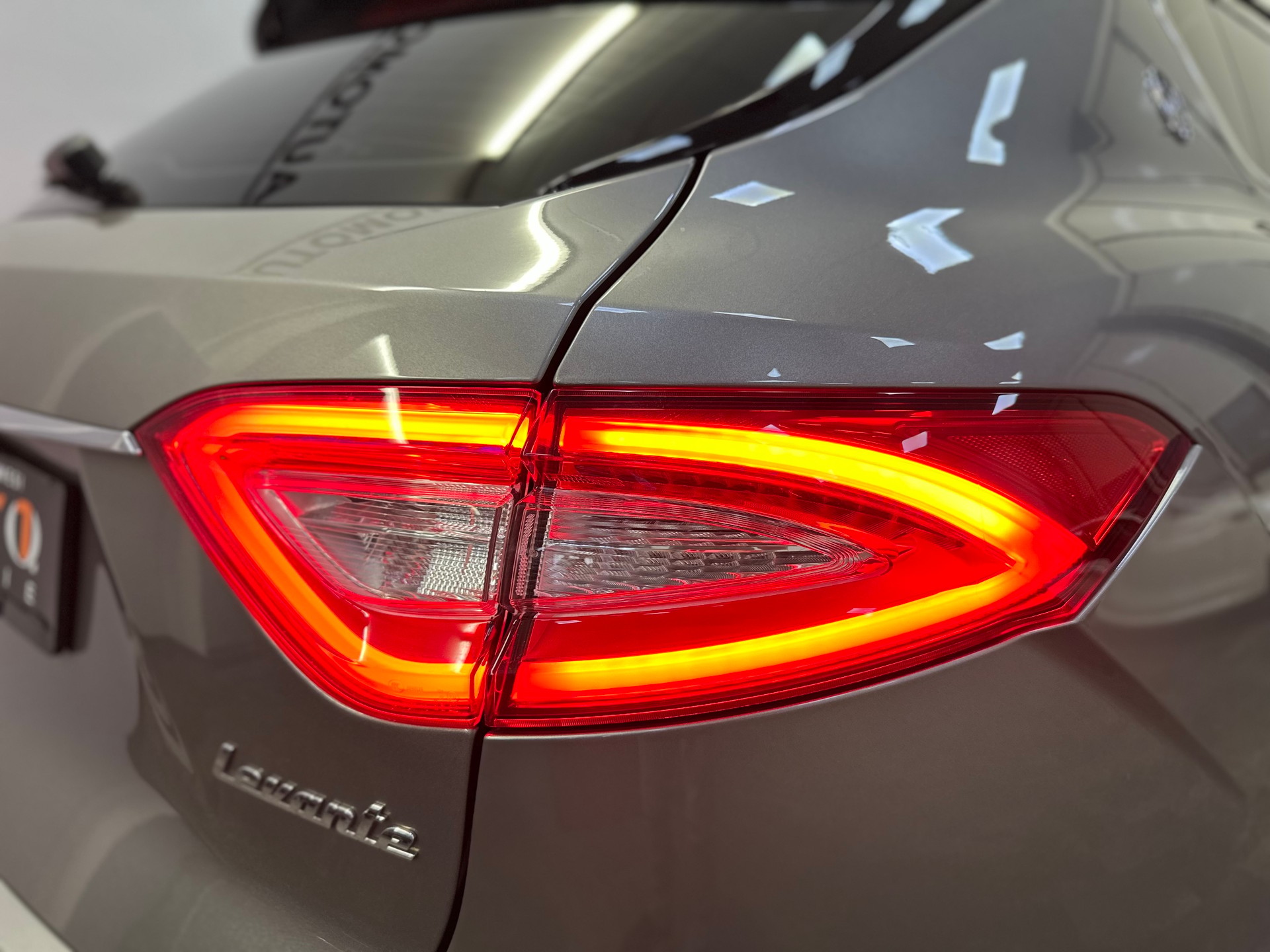 MASERATI Levante D 3.0 V6 GranLusso Automatica-image-9