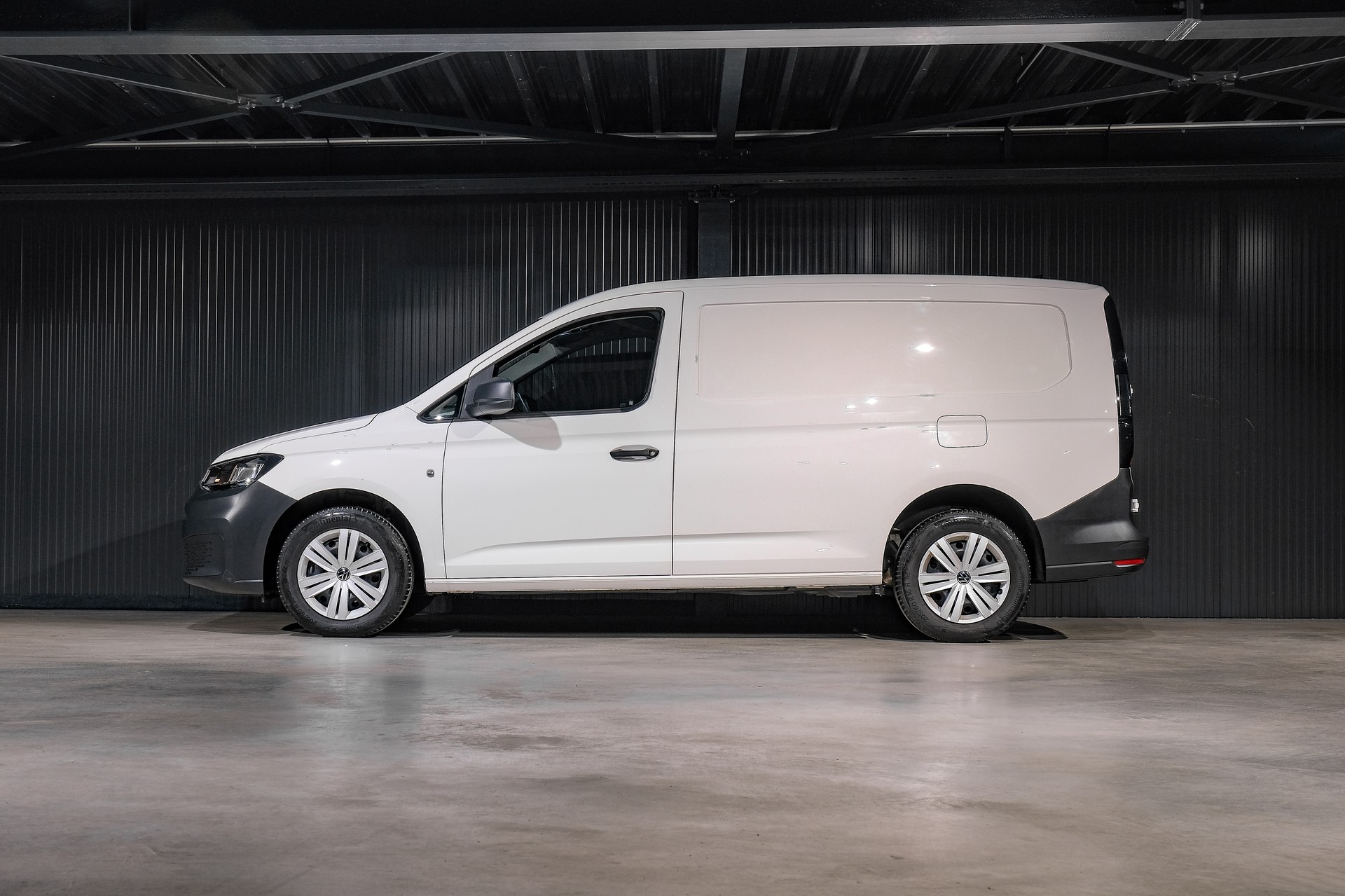 VW Caddy Cargo 2.0TDI Maxi-image-8