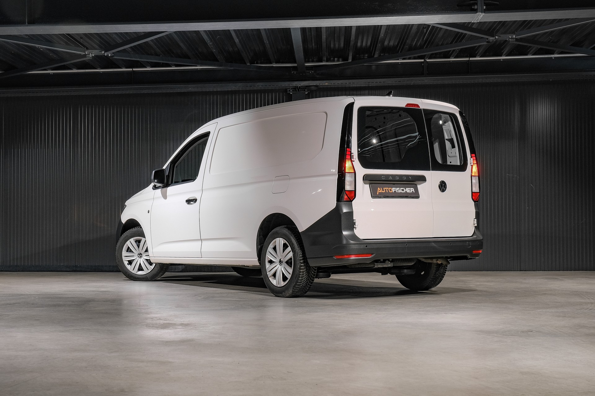 VW Caddy Cargo 2.0TDI Maxi-image-1