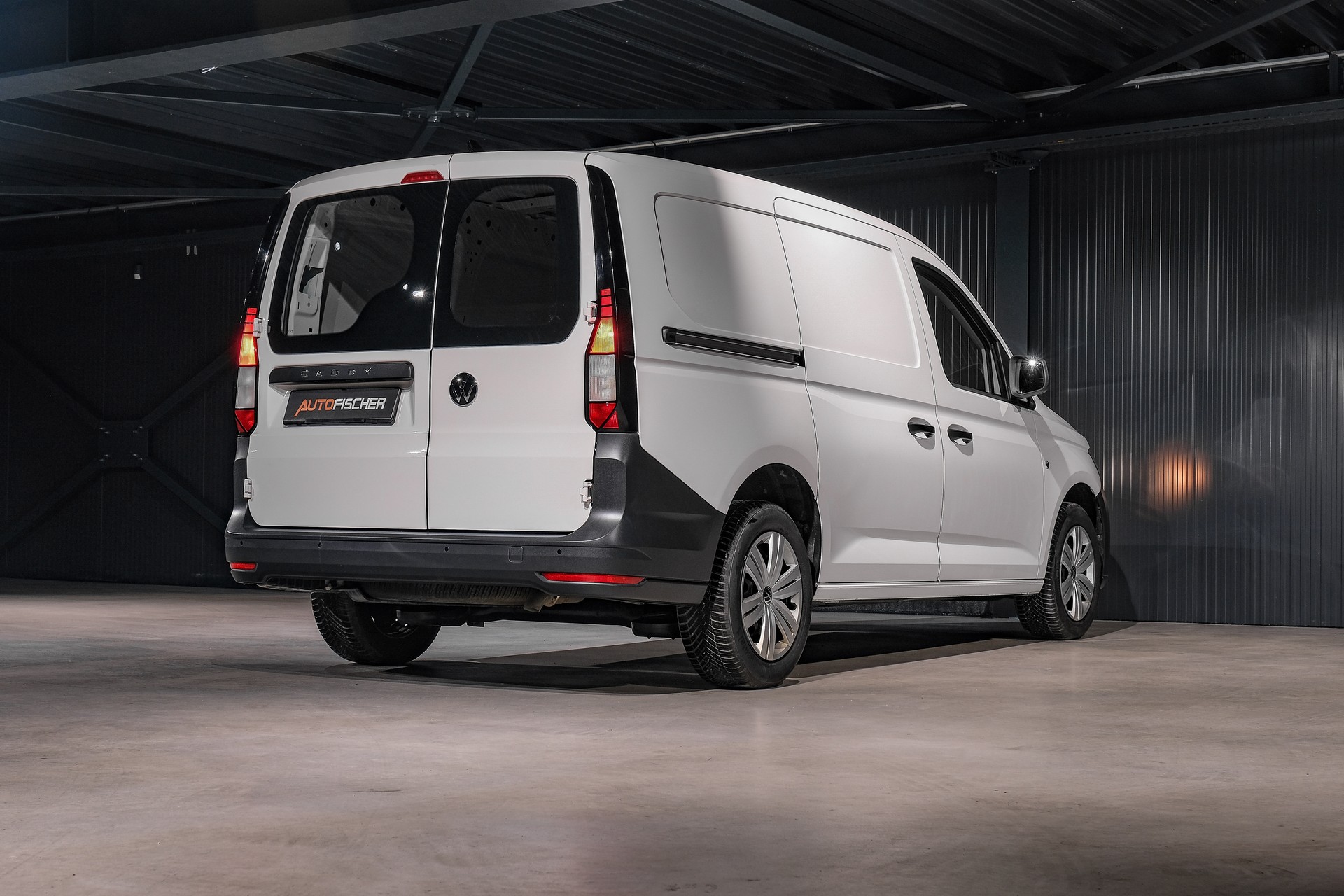 VW Caddy Cargo 2.0TDI Maxi-image-6