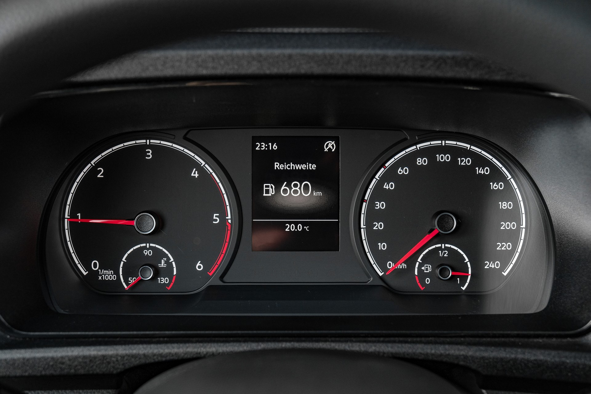 VW Caddy Cargo 2.0TDI Maxi-image-13