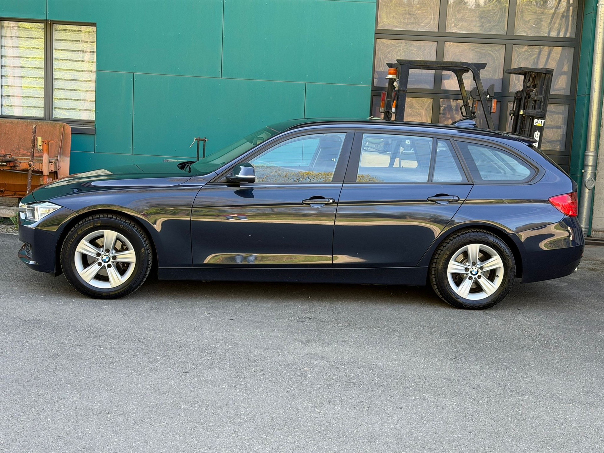BMW 318d Touring Steptronic-image-6
