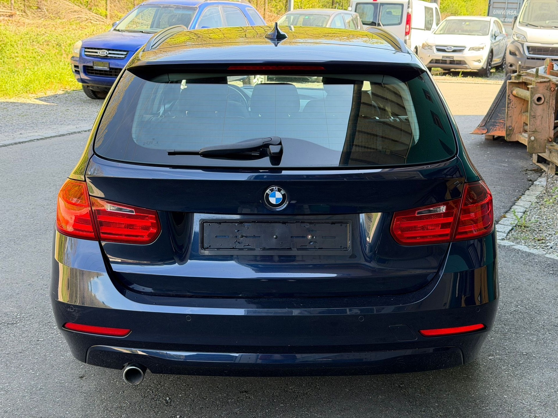 BMW 318d Touring Steptronic-image-4