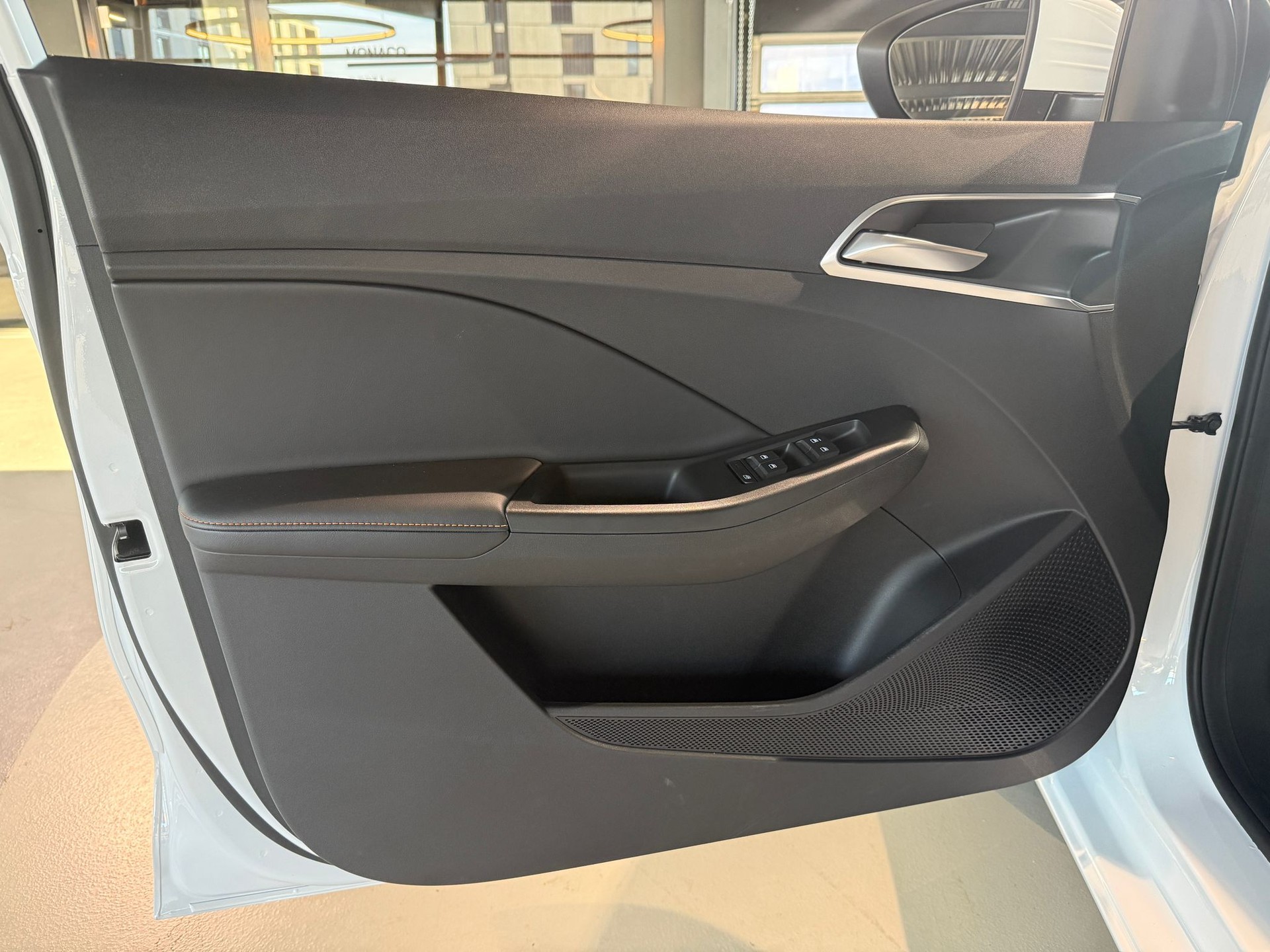 MG 3 1.5 Hybrid Luxury Aut.-image-18