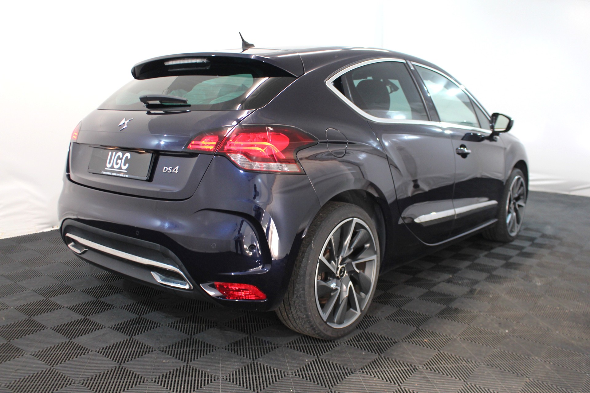 DS AUTOMOBILES DS4 1.6 THP 210 Sport Chic-image-5