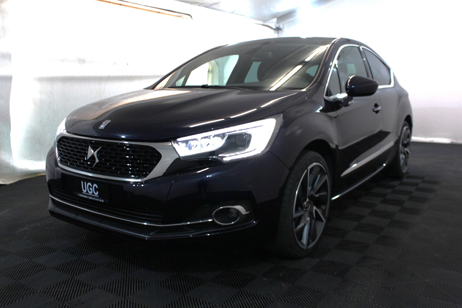 DS AUTOMOBILES DS4 1.6 THP 210 Sport Chic-showroom-element-2