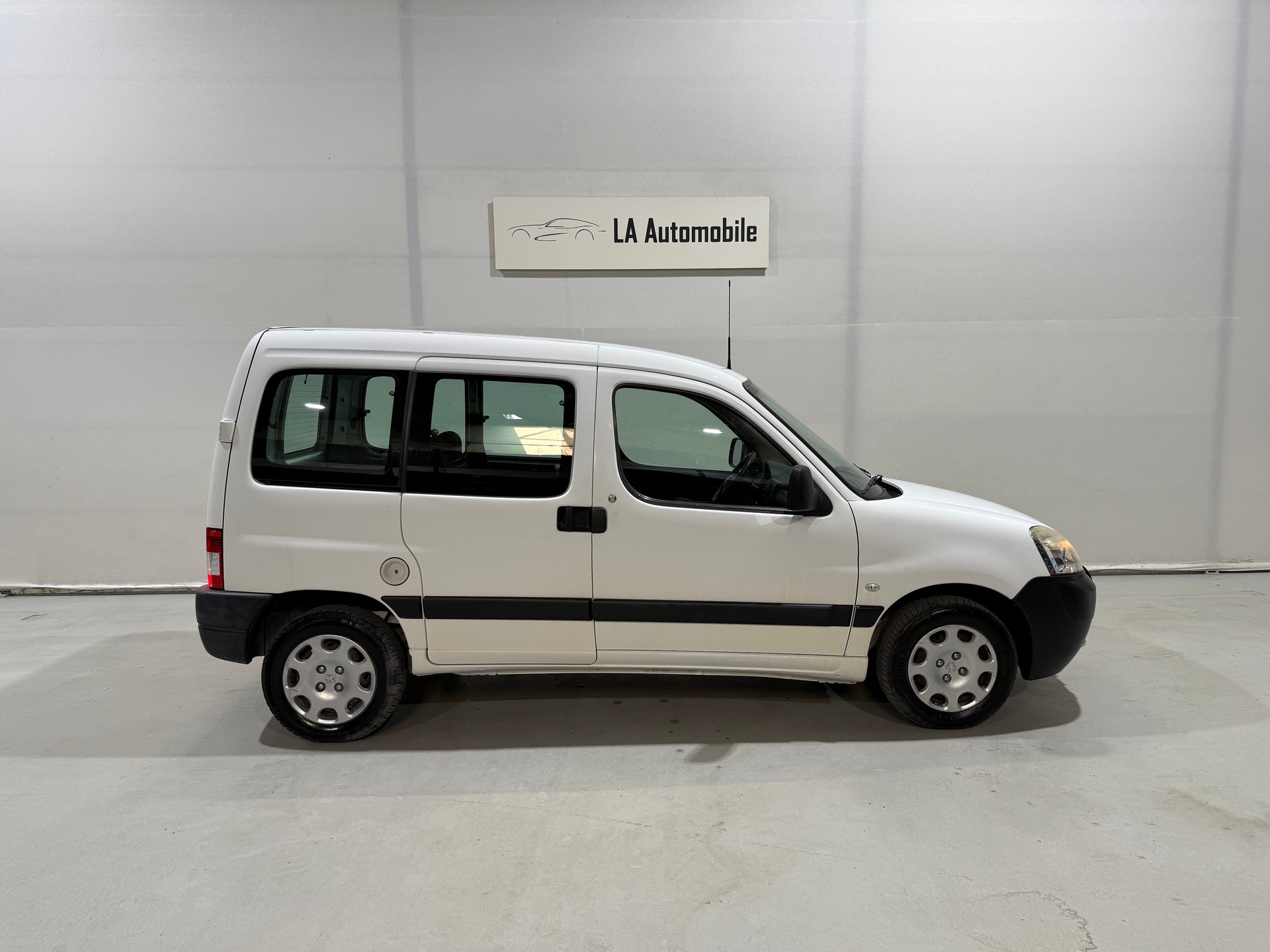 PEUGEOT Partner 1.4 Urban-image-6